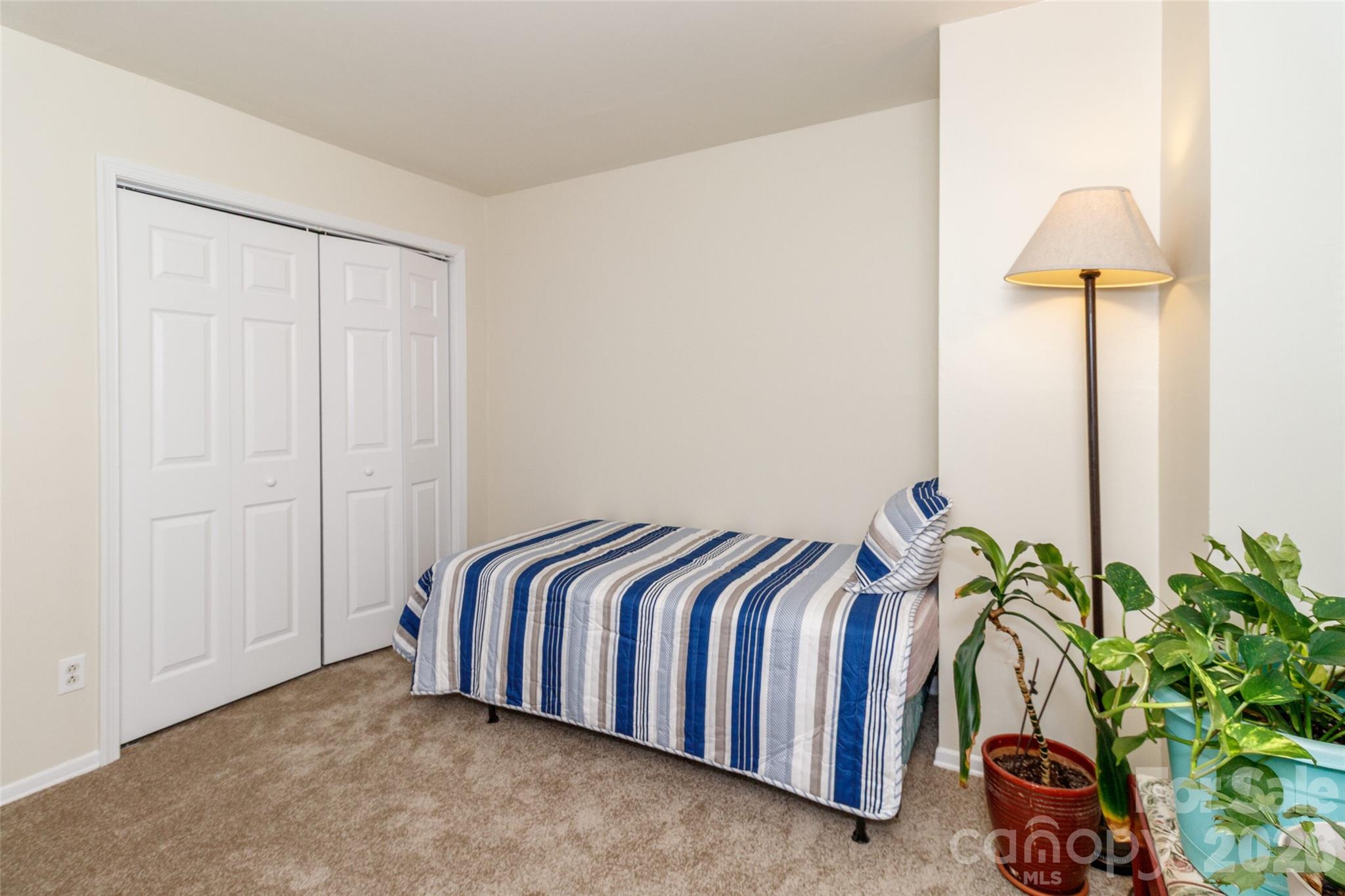 8300 Knights Bridge Road — Charlotte