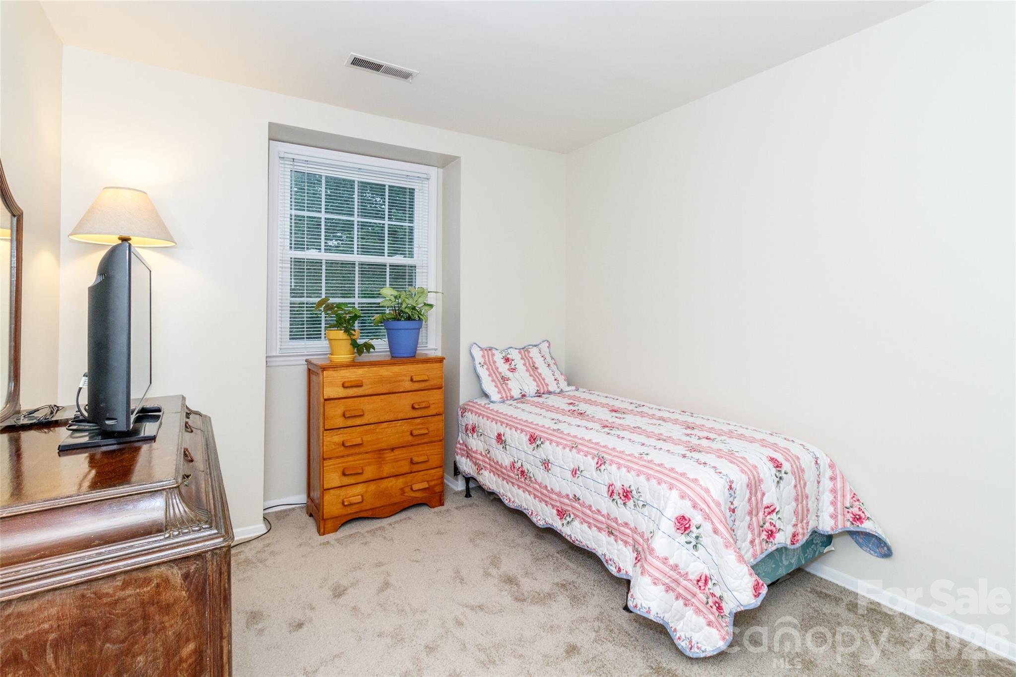 8300 Knights Bridge Road — Charlotte