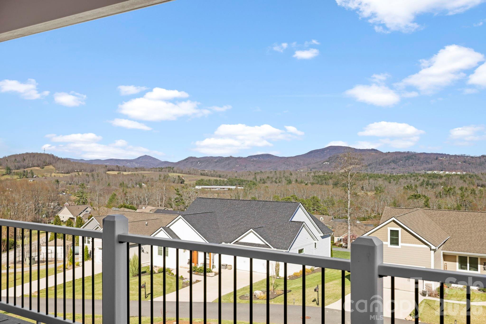 68 Carrie Drive — Hendersonville