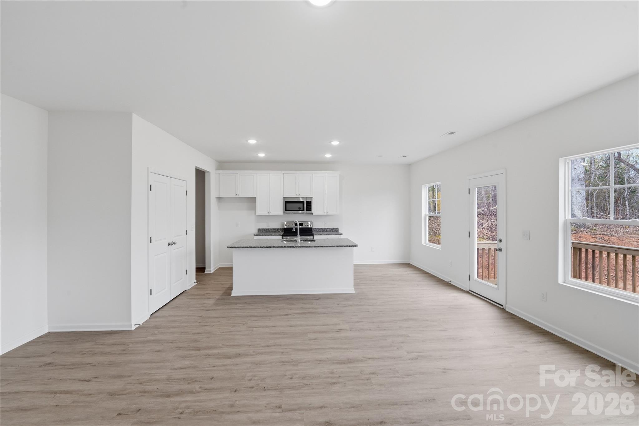 1325 Western Hills Lane — Vale
