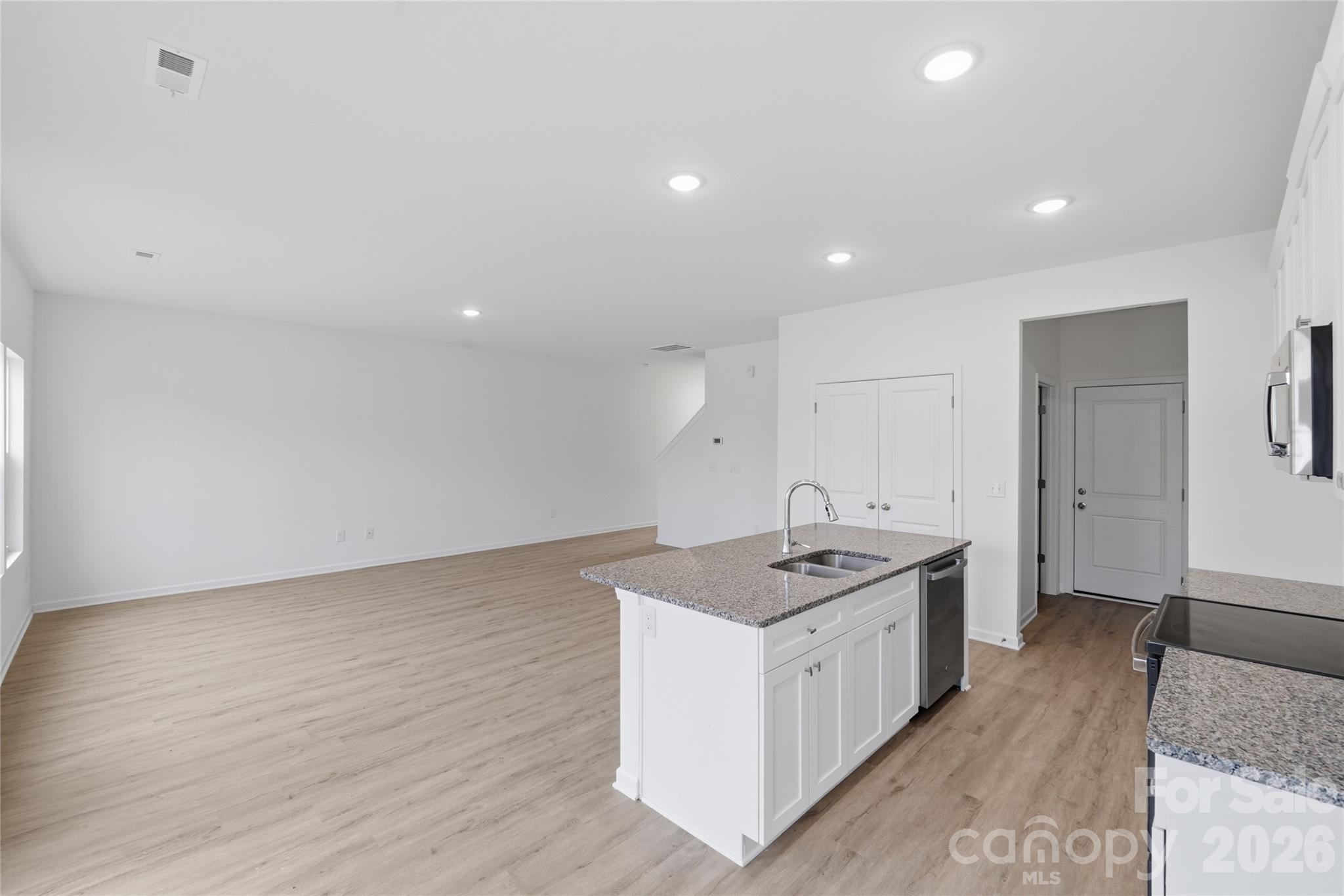 1325 Western Hills Lane — Vale