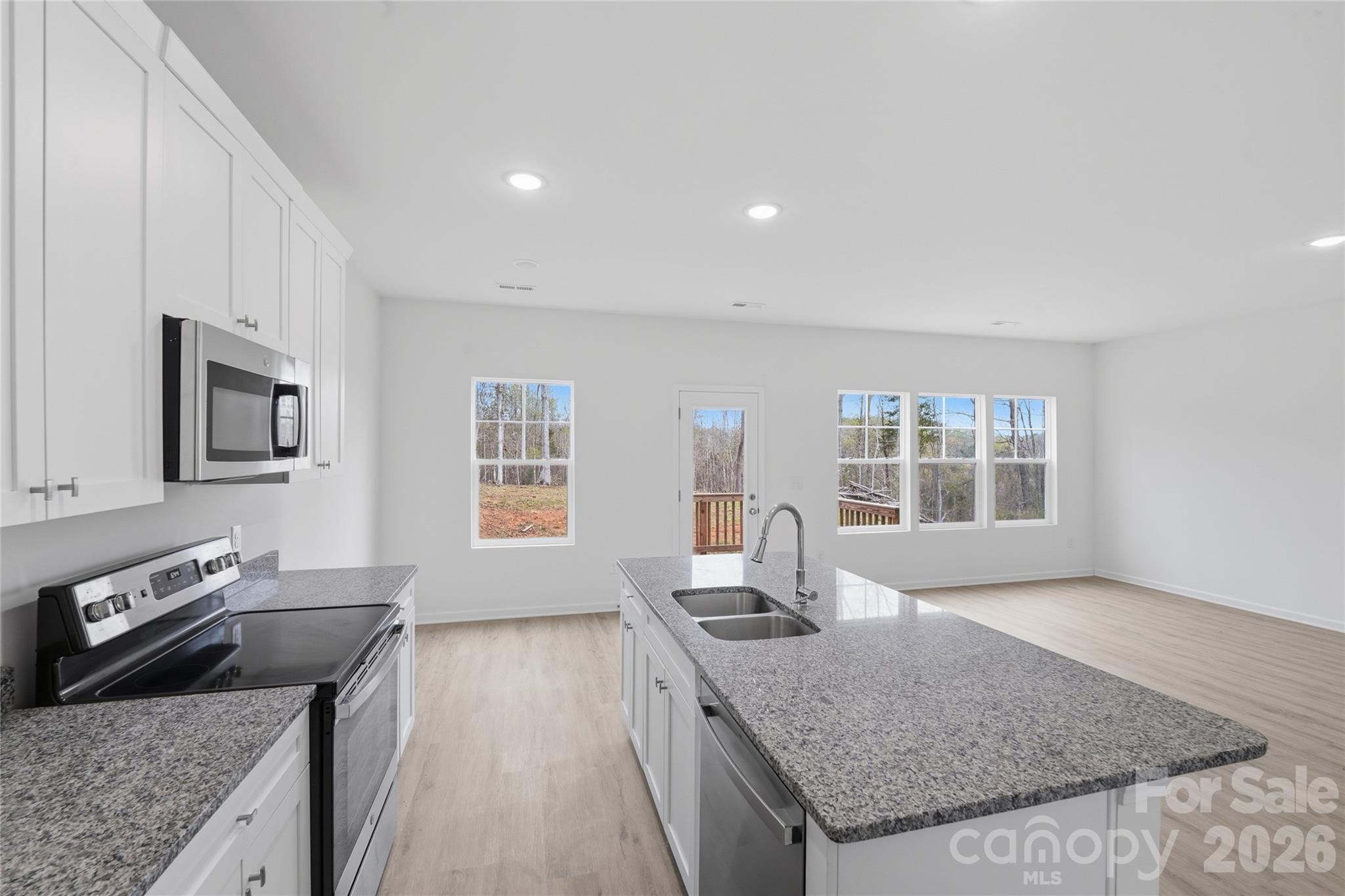 1325 Western Hills Lane — Vale