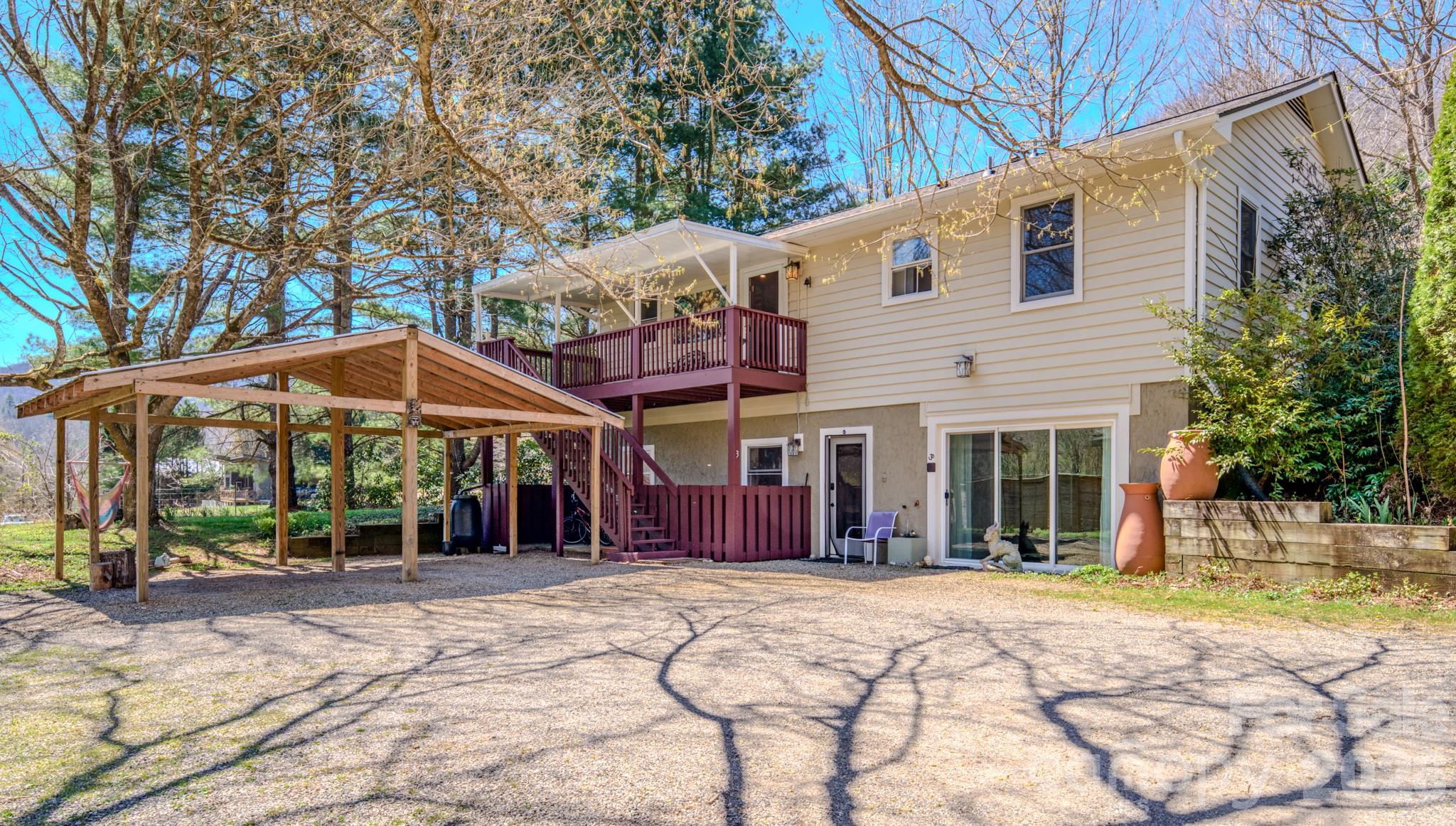 3 Taproot Trail — Barnardsville