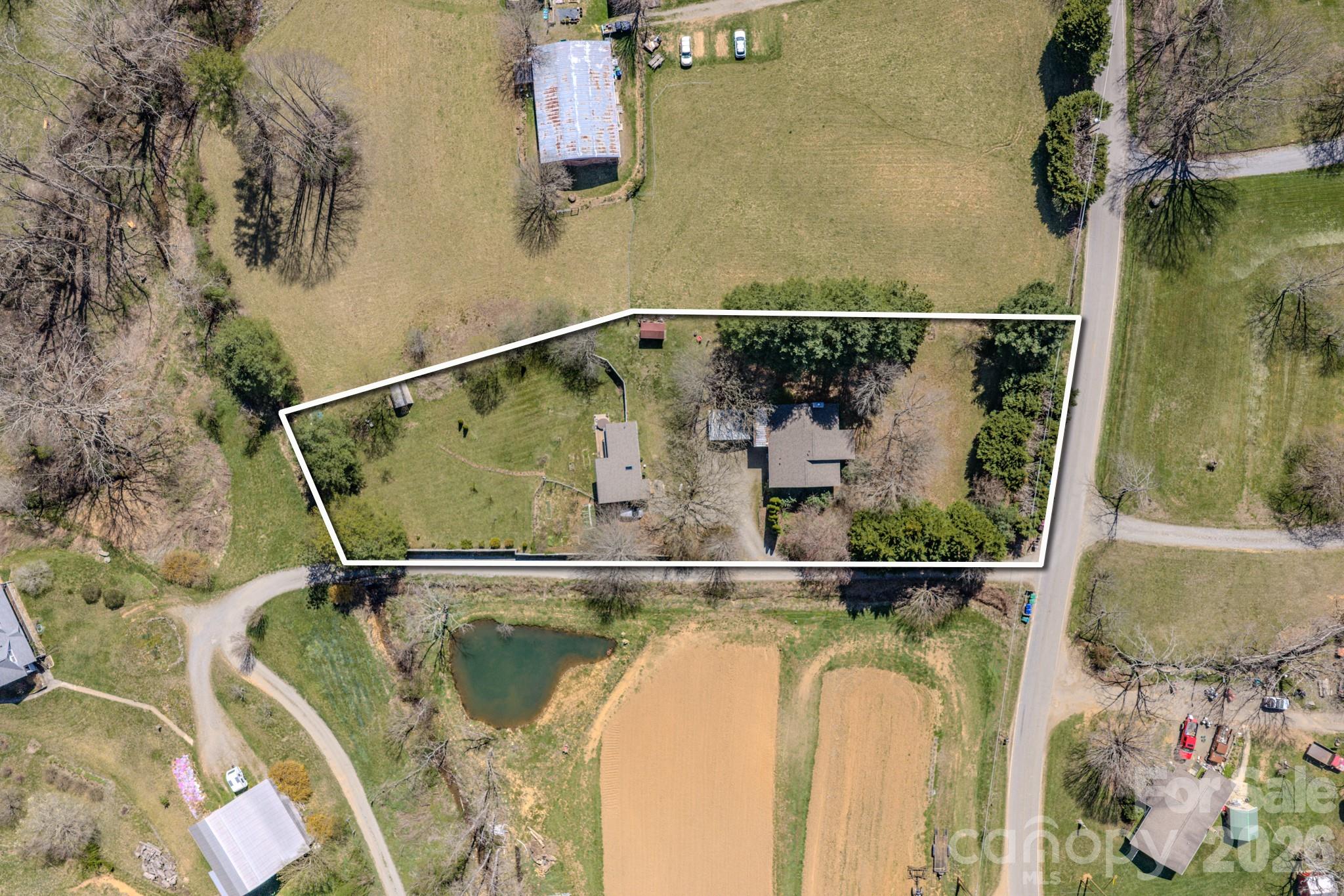 3 Taproot Trail — Barnardsville