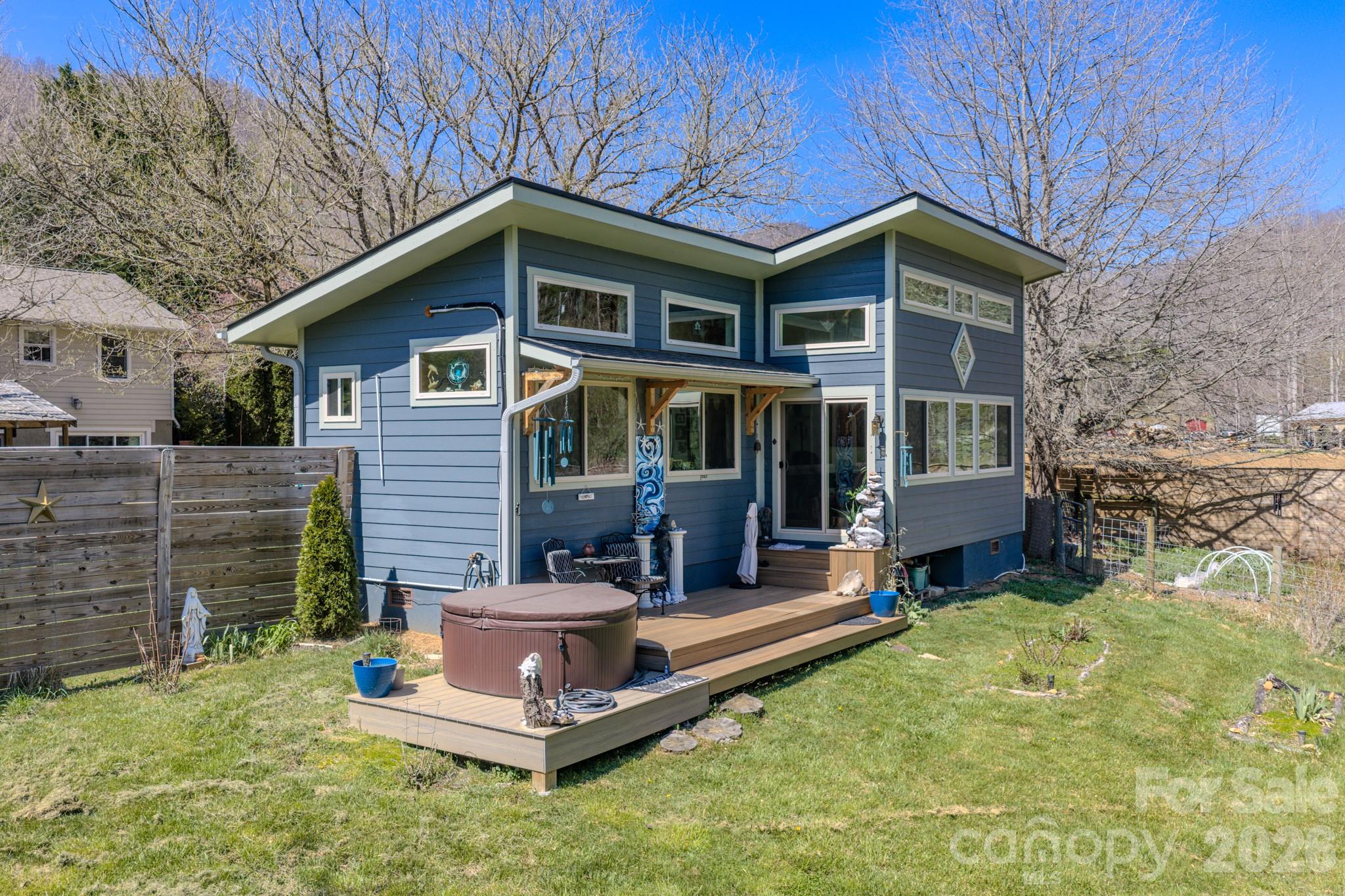 3 Taproot Trail — Barnardsville