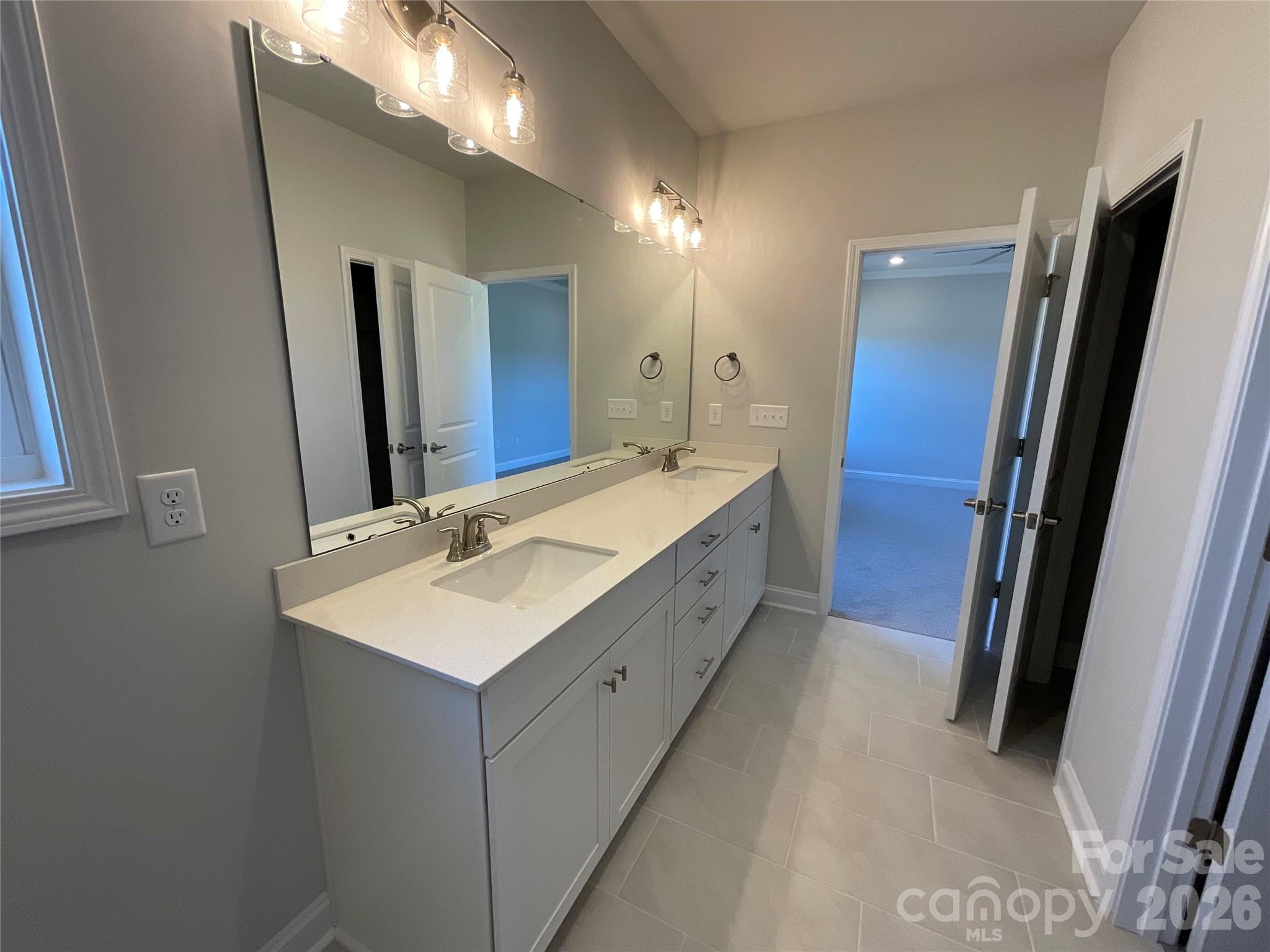 1558 Autumn Lane #118 — York