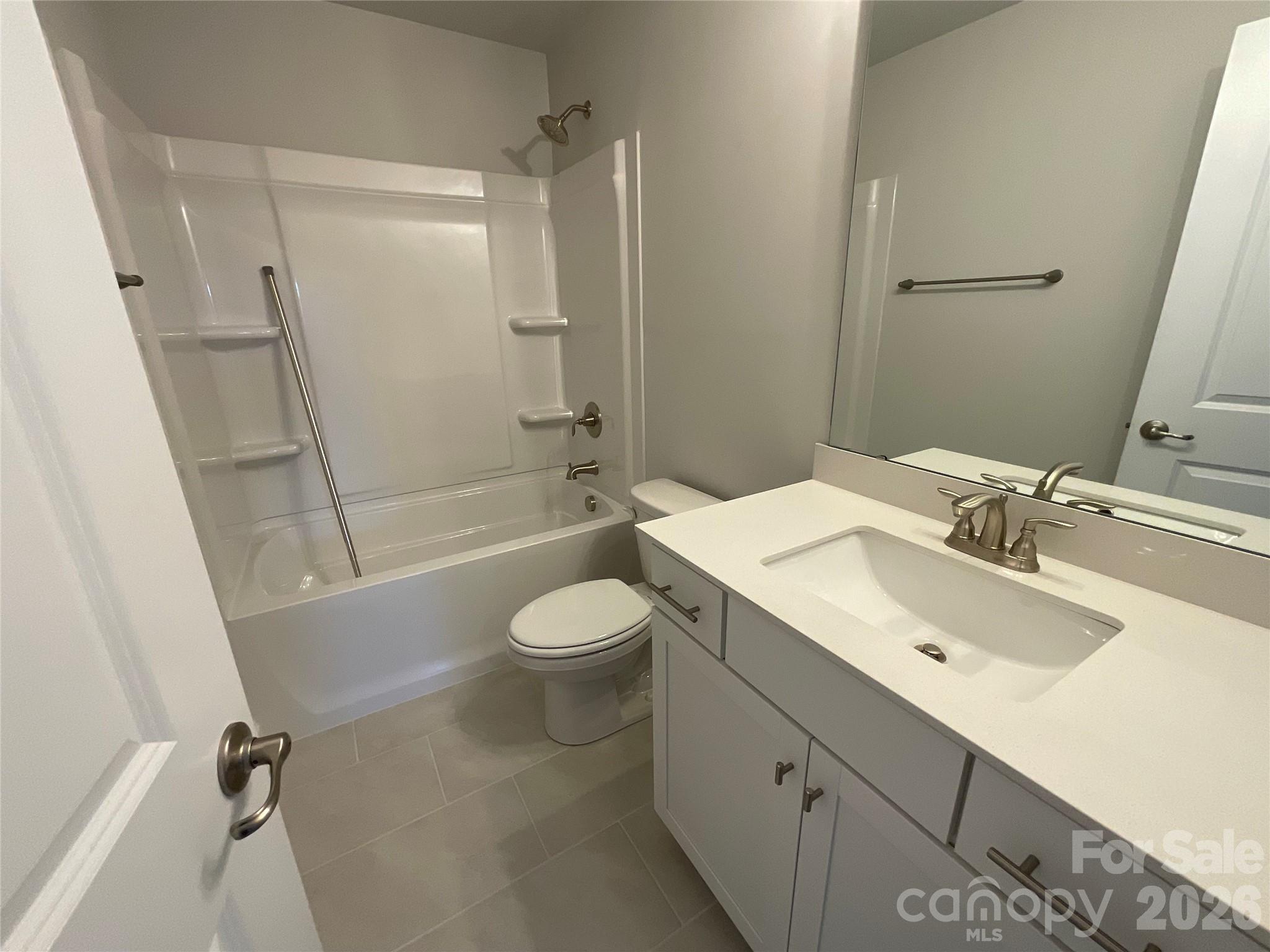 1558 Autumn Lane #118 — York