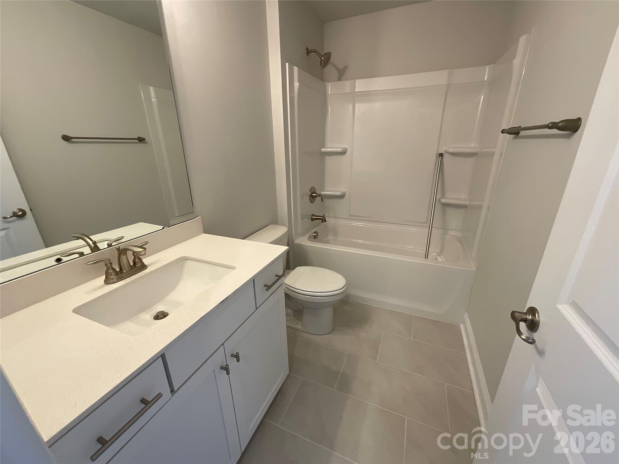 1558 Autumn Lane #118 — York
