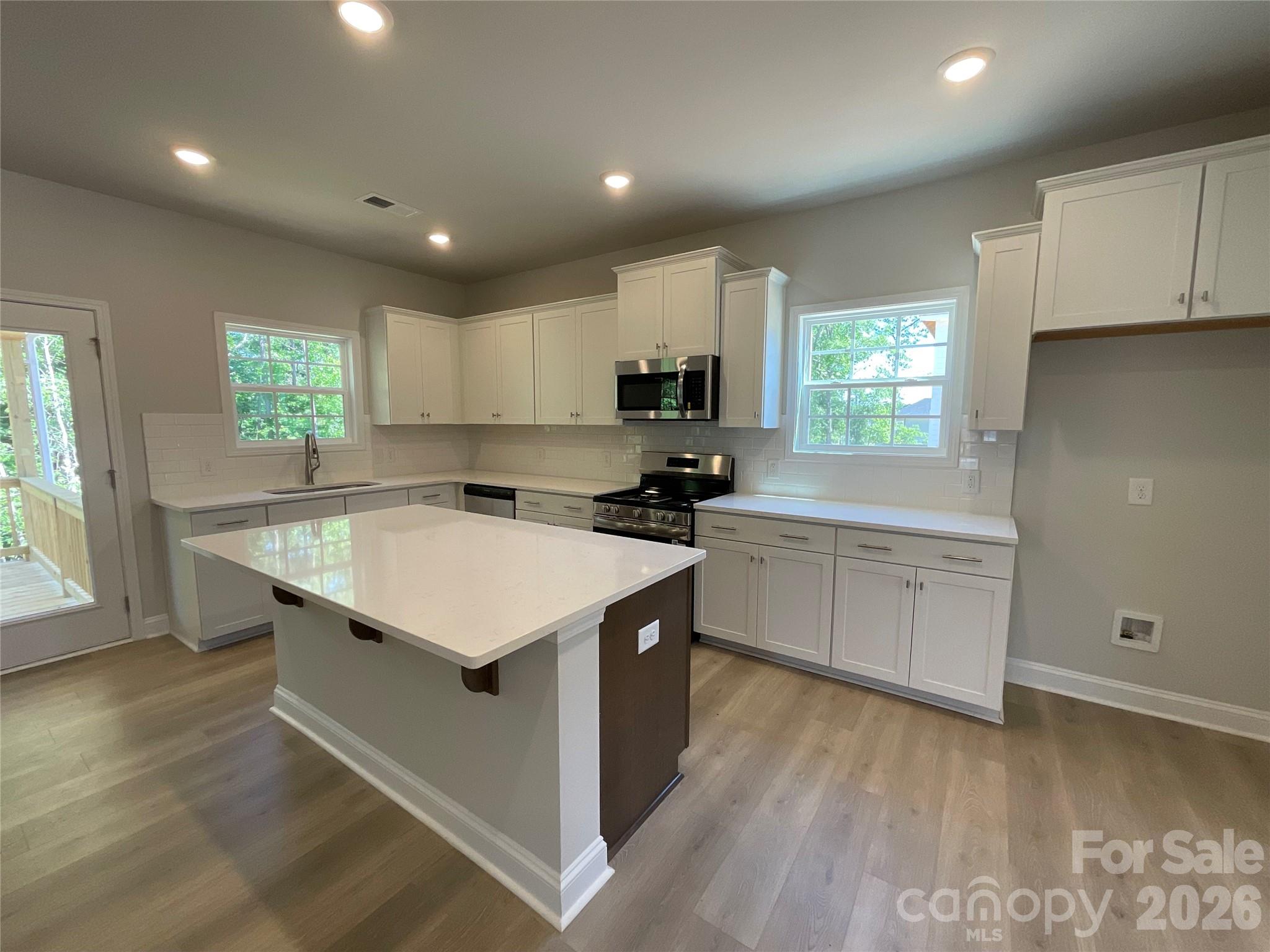 1558 Autumn Lane #118 — York