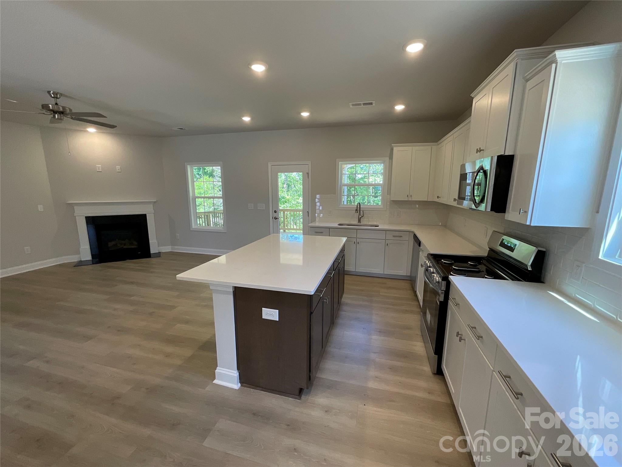 1558 Autumn Lane #118 — York