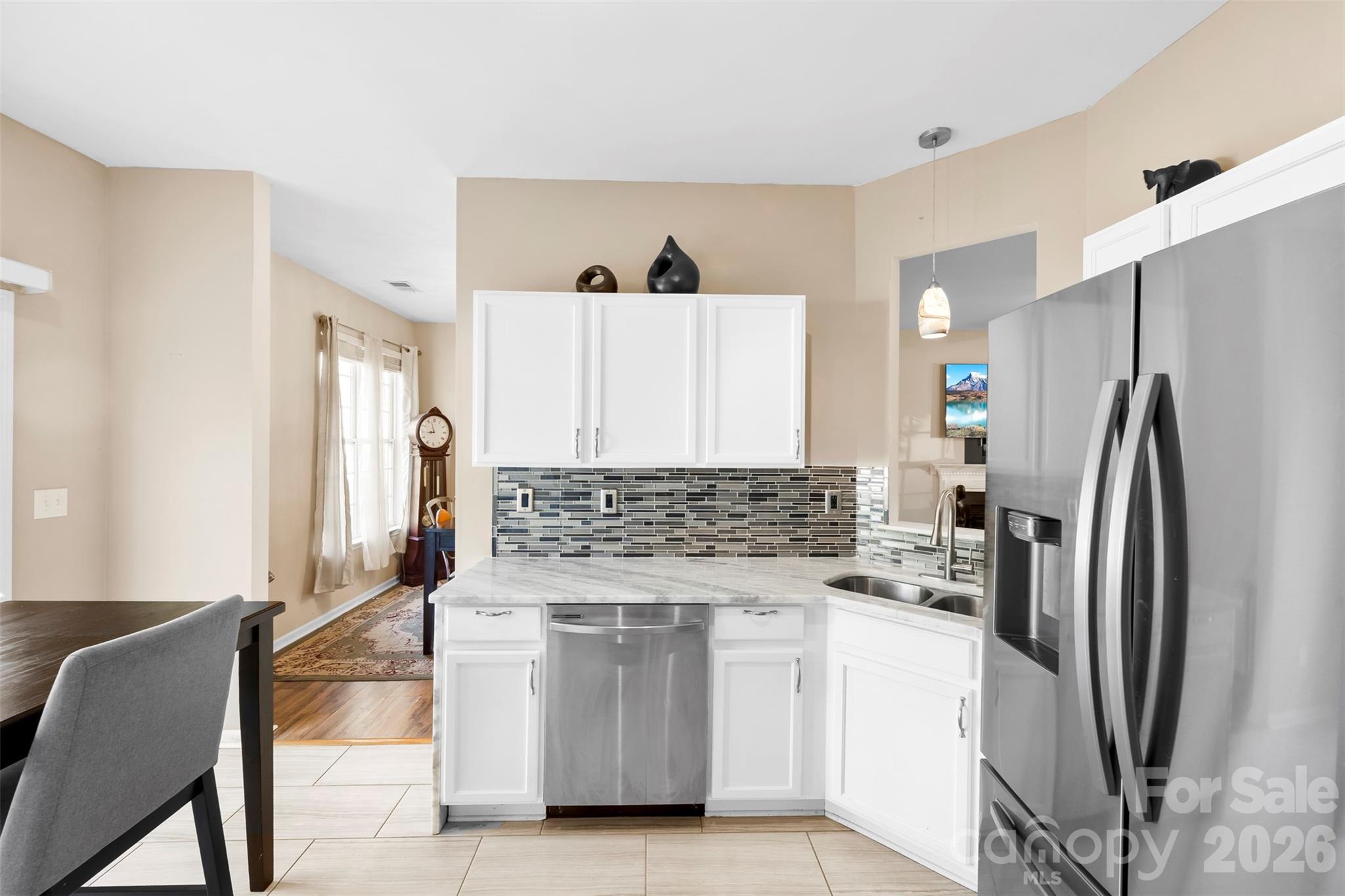 624 Cliffs Inn Circle — Charlotte