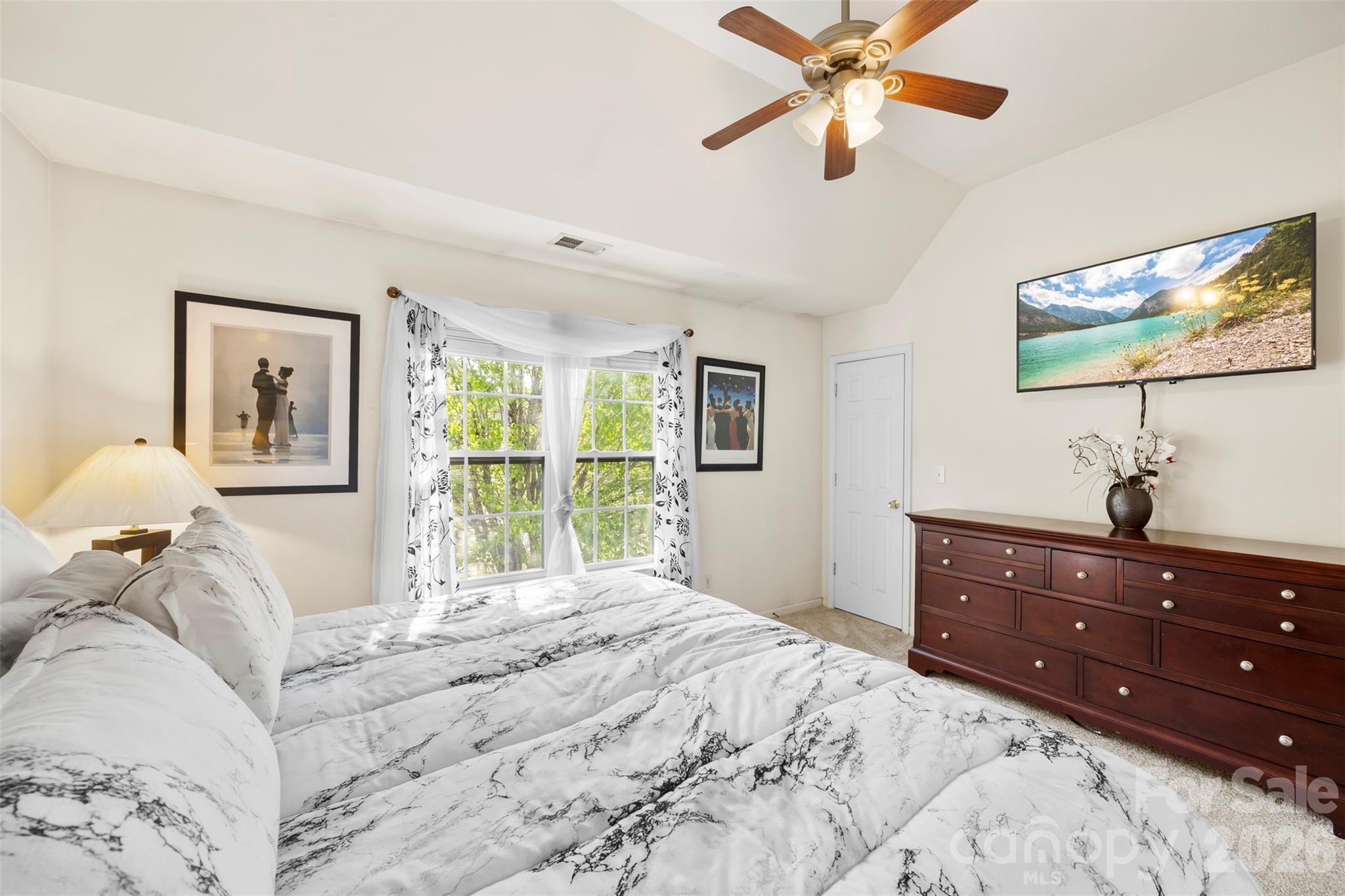 624 Cliffs Inn Circle — Charlotte