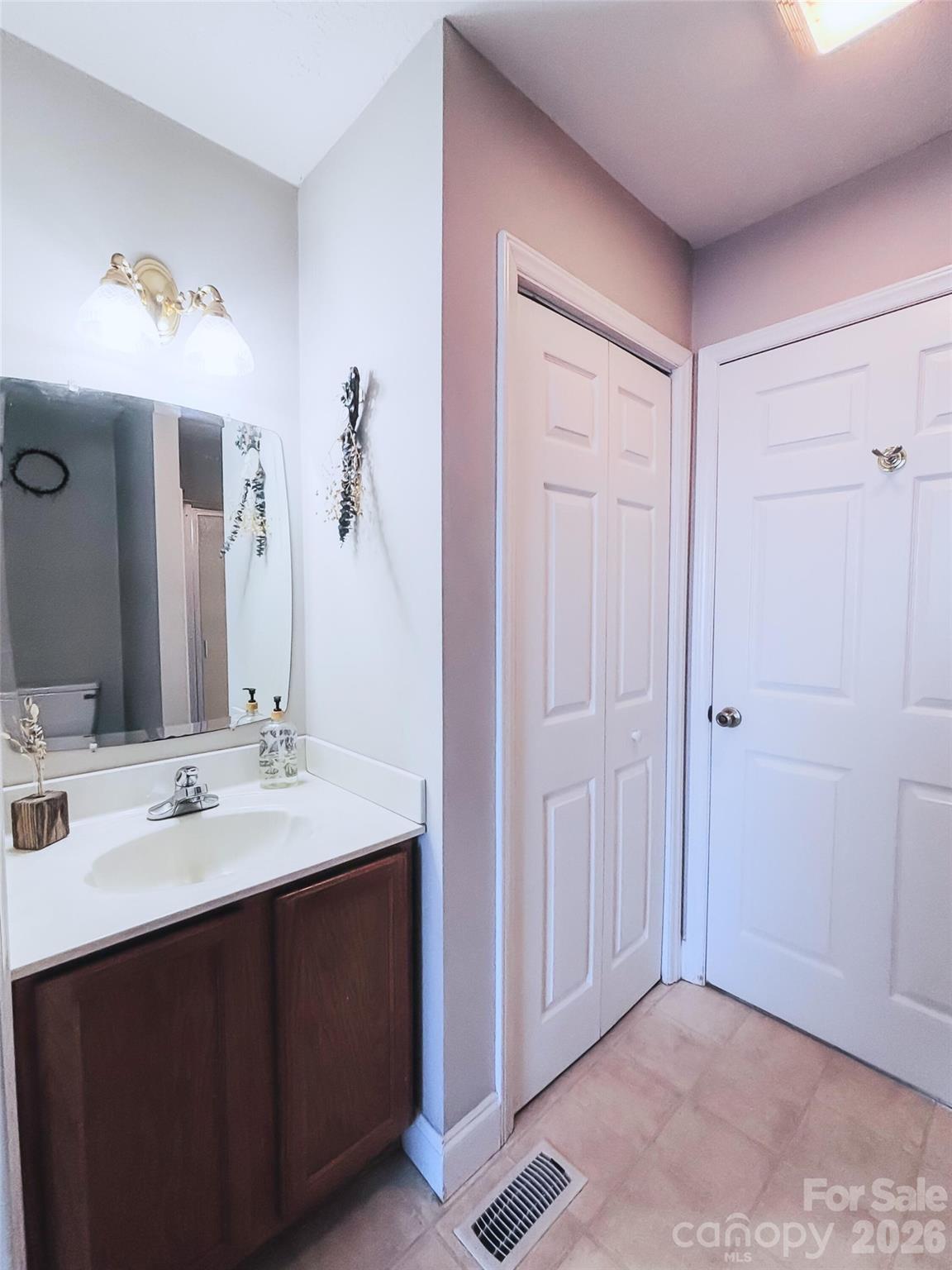 3780 Cook Road — Valdese