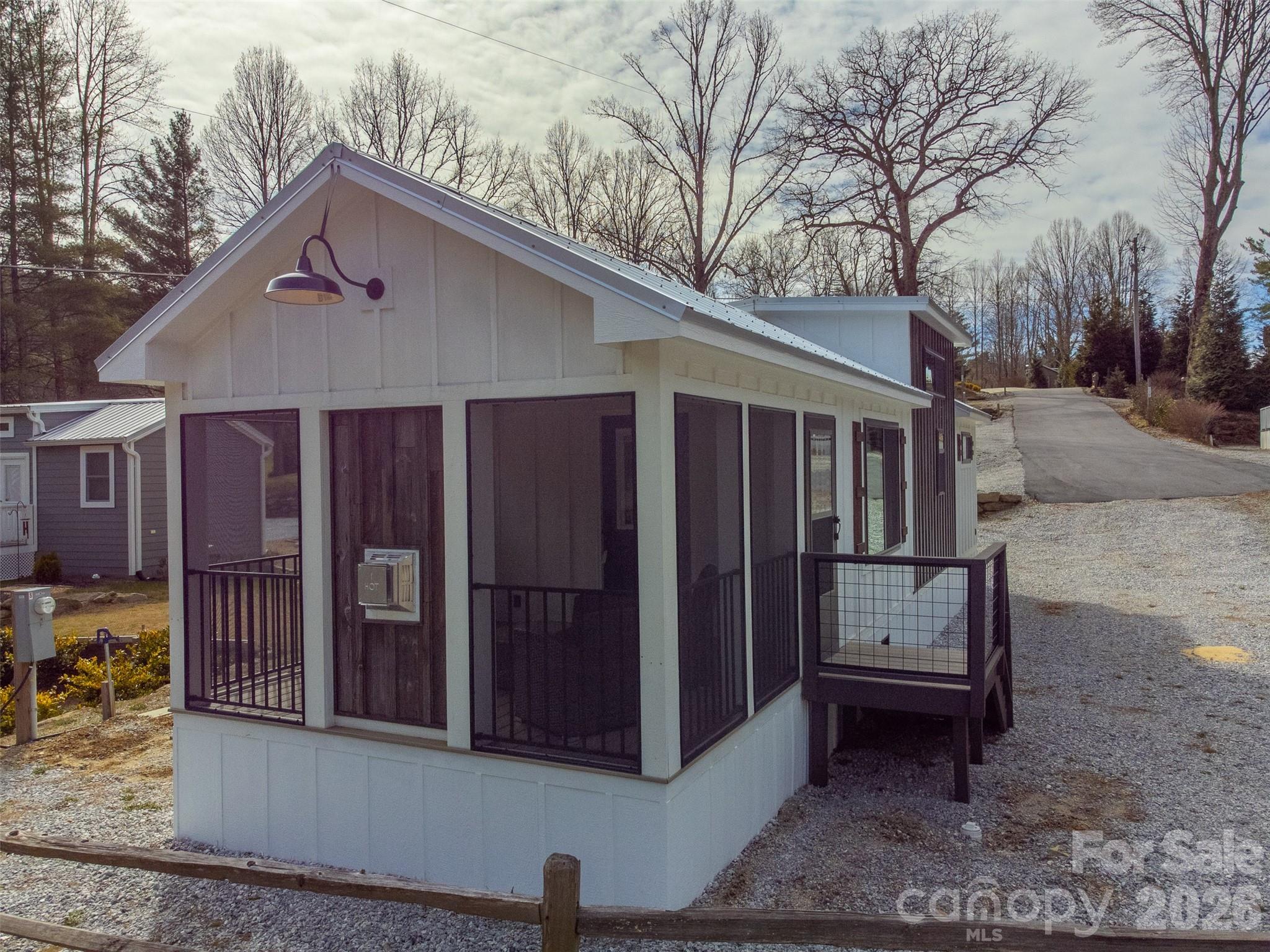 122 Mountain Breeze Ridge — Scaly Mountain