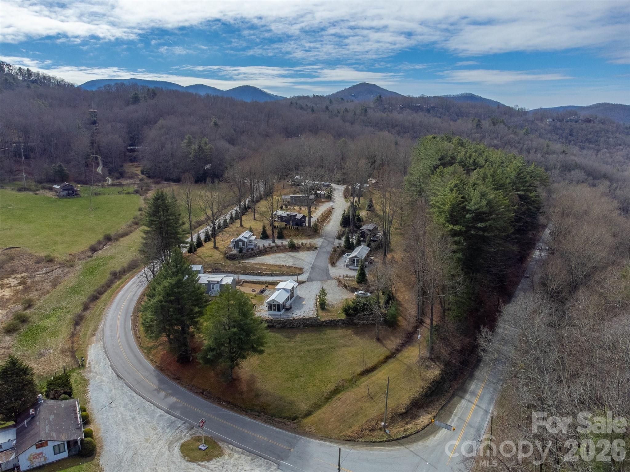 122 Mountain Breeze Ridge — Scaly Mountain