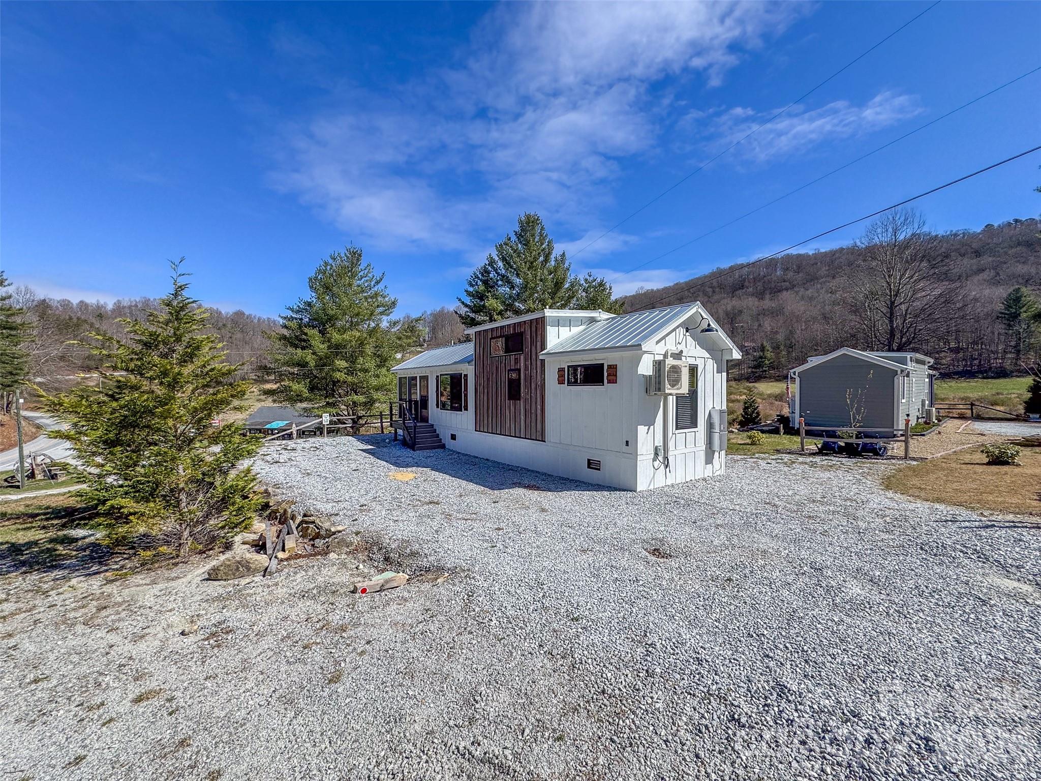 122 Mountain Breeze Ridge — Scaly Mountain