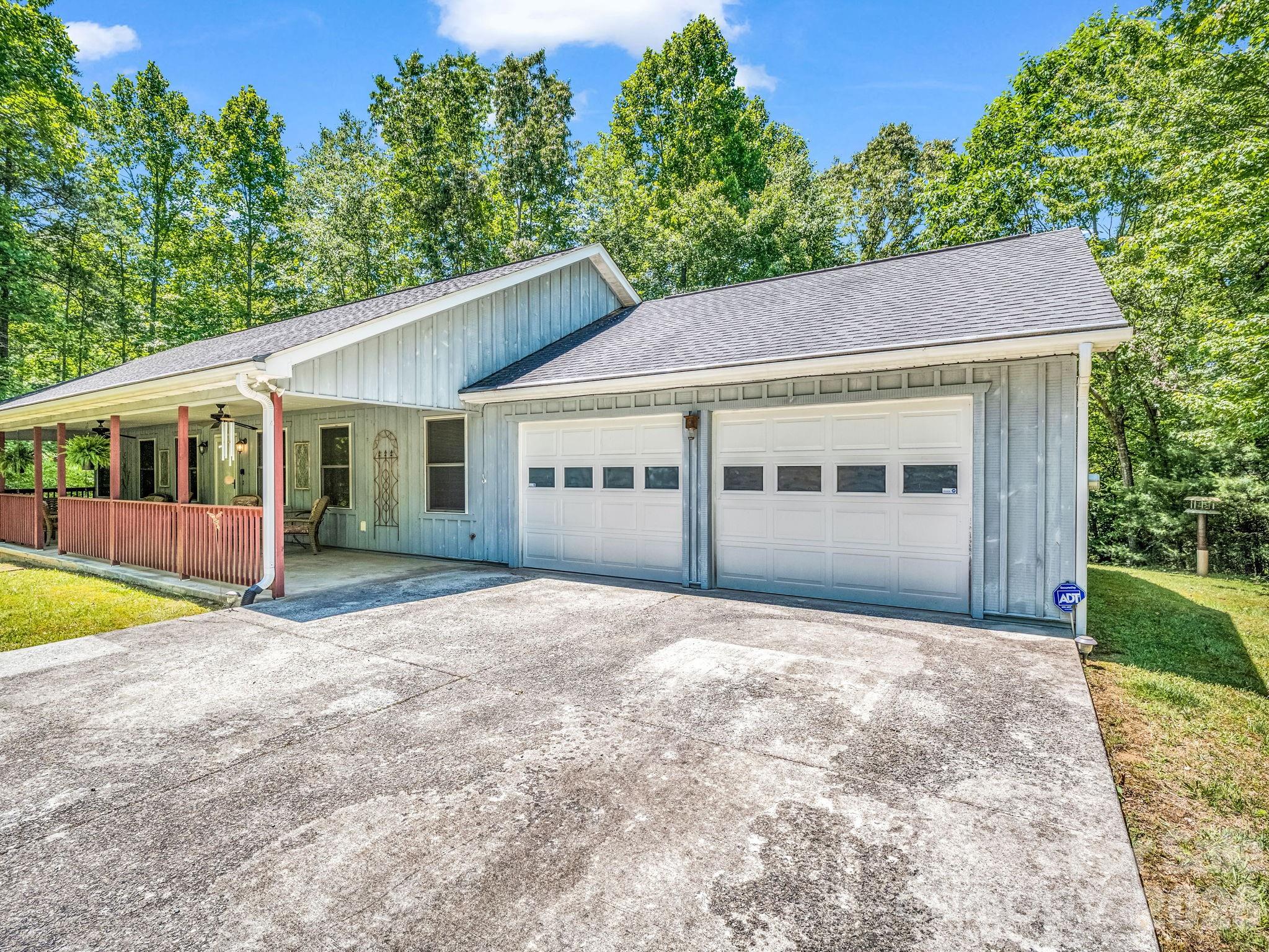 144 Old Homeplace Lane — Mills River