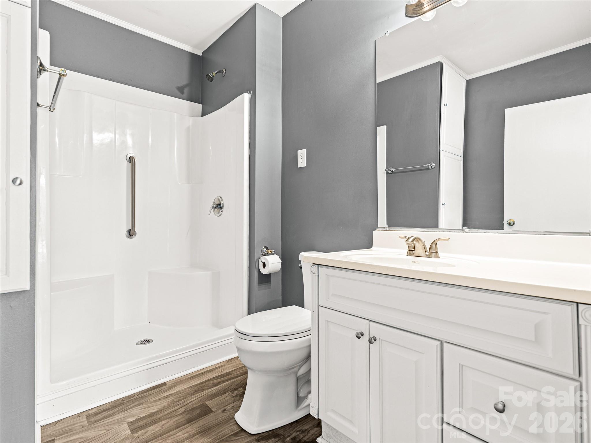 15 Woodbine Road — Asheville