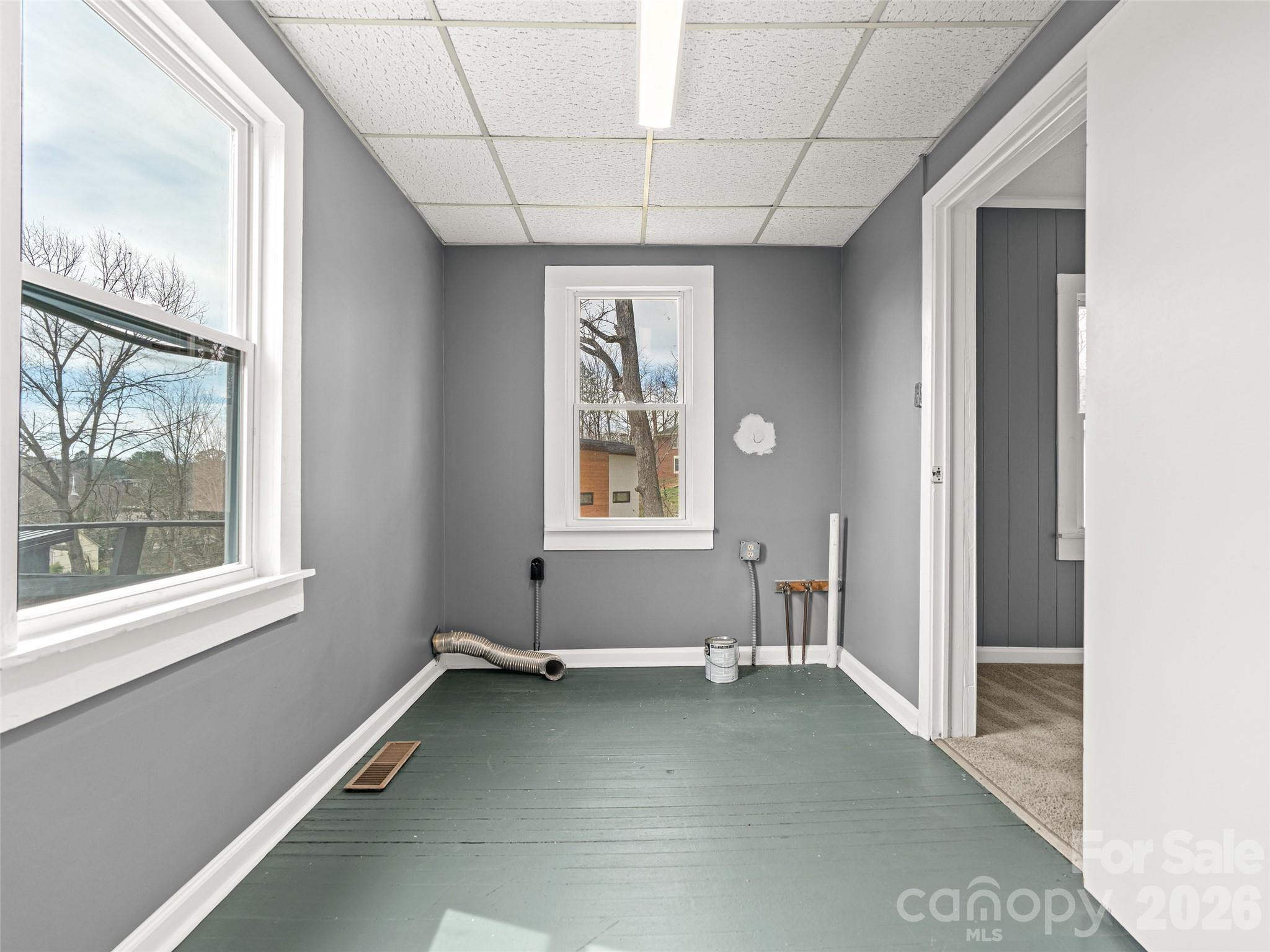 15 Woodbine Road — Asheville