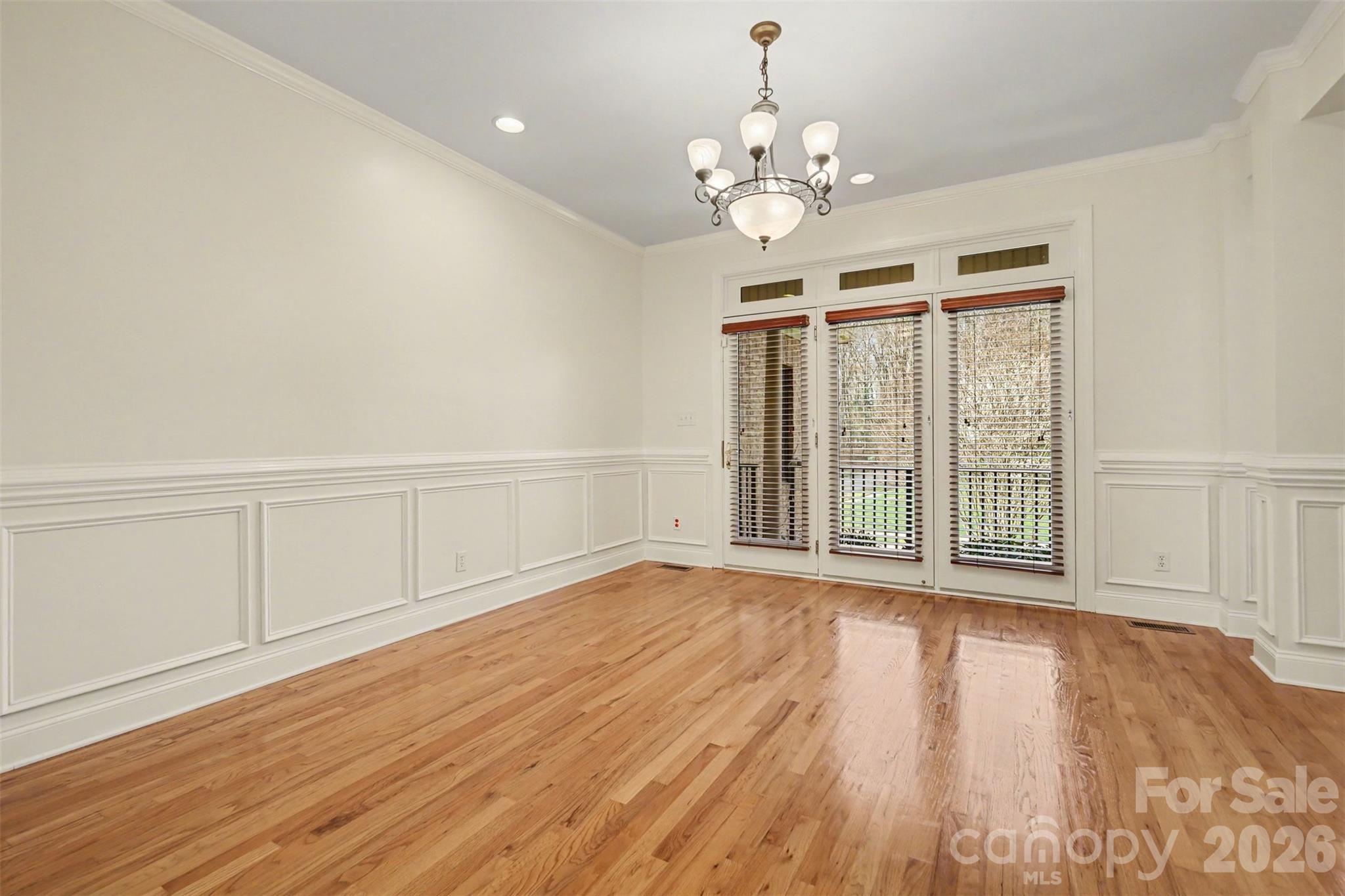 402 Rugby Road — Salisbury