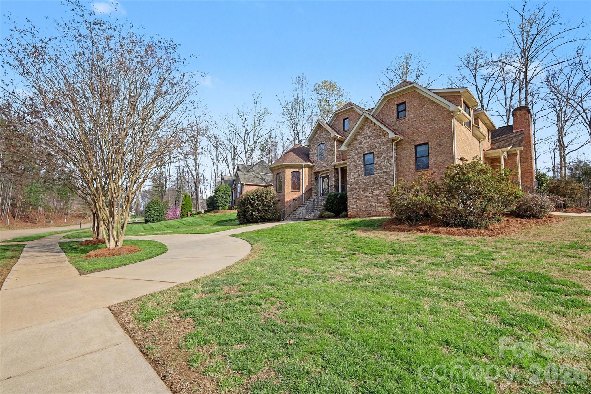 402 Rugby Road — Salisbury