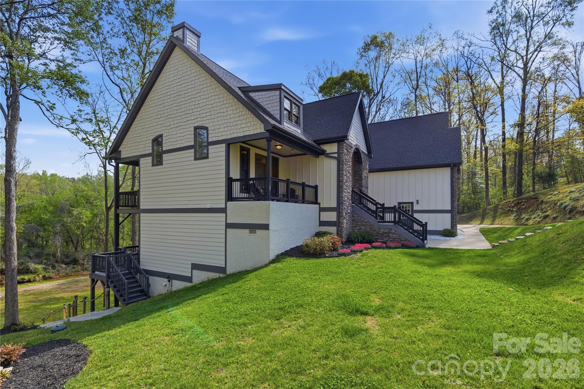 34 W Rambling Creek — Tryon