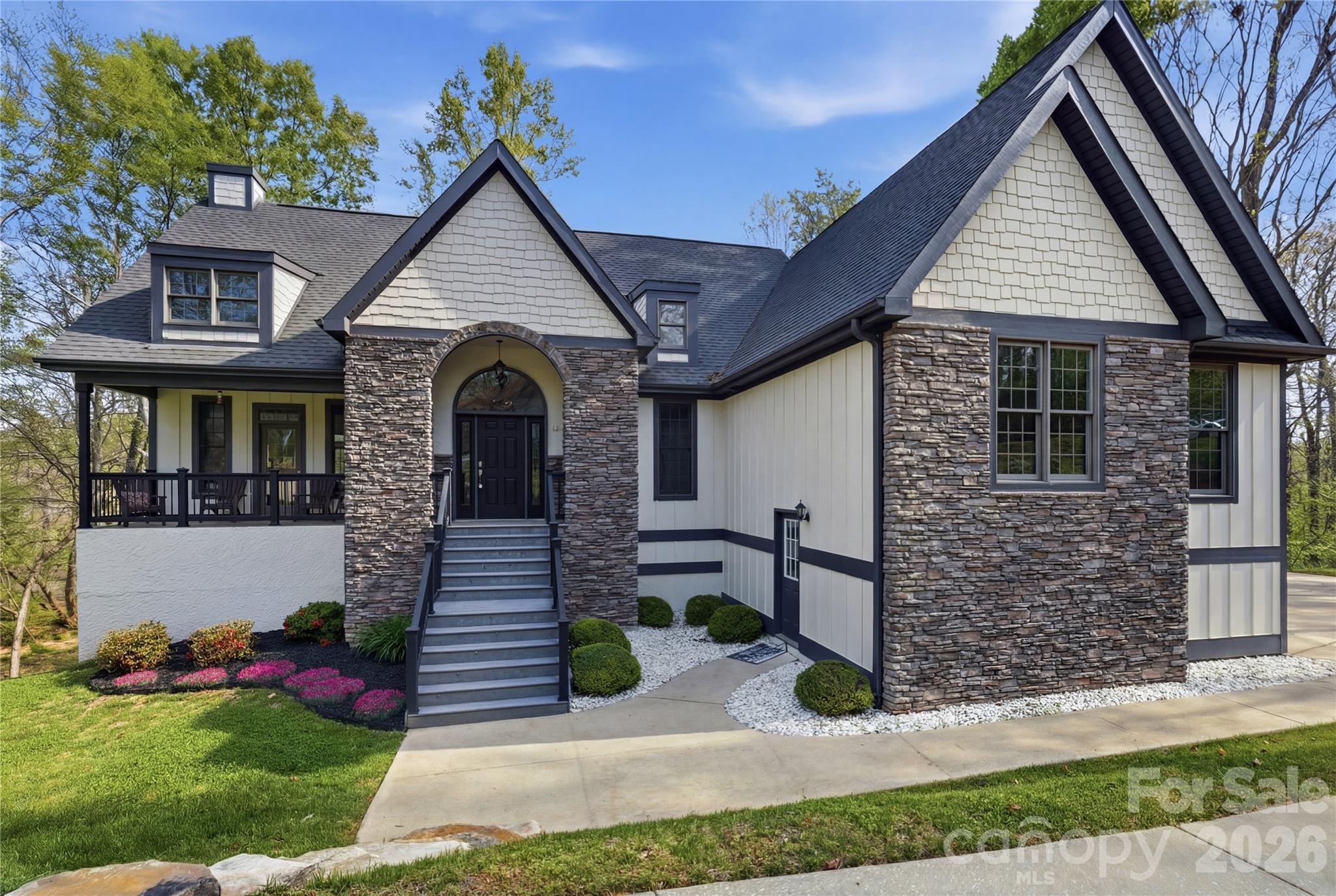 34 W Rambling Creek — Tryon