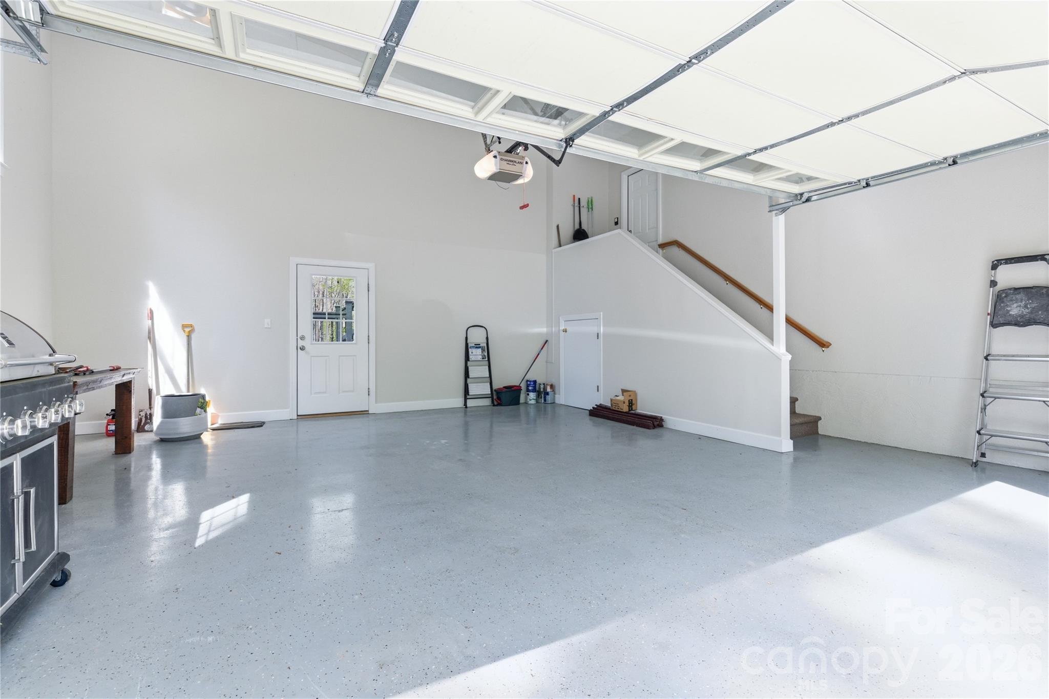 34 W Rambling Creek — Tryon