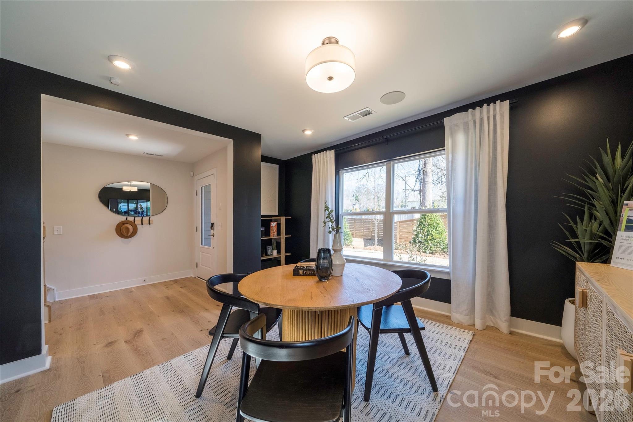 4008 Cue Court — Charlotte