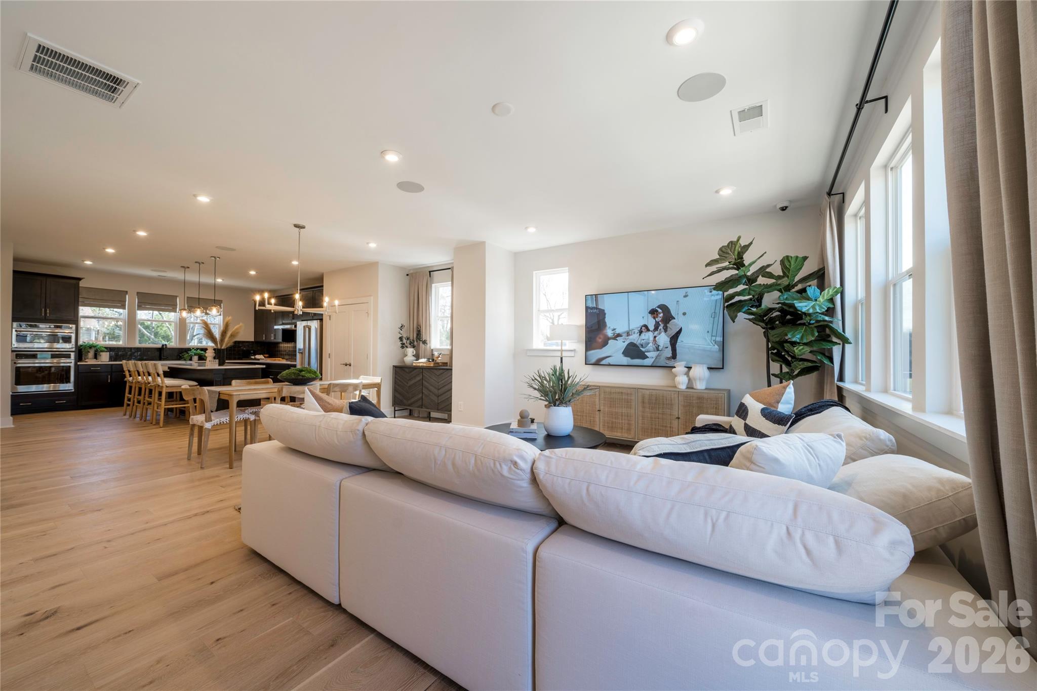 4008 Cue Court — Charlotte
