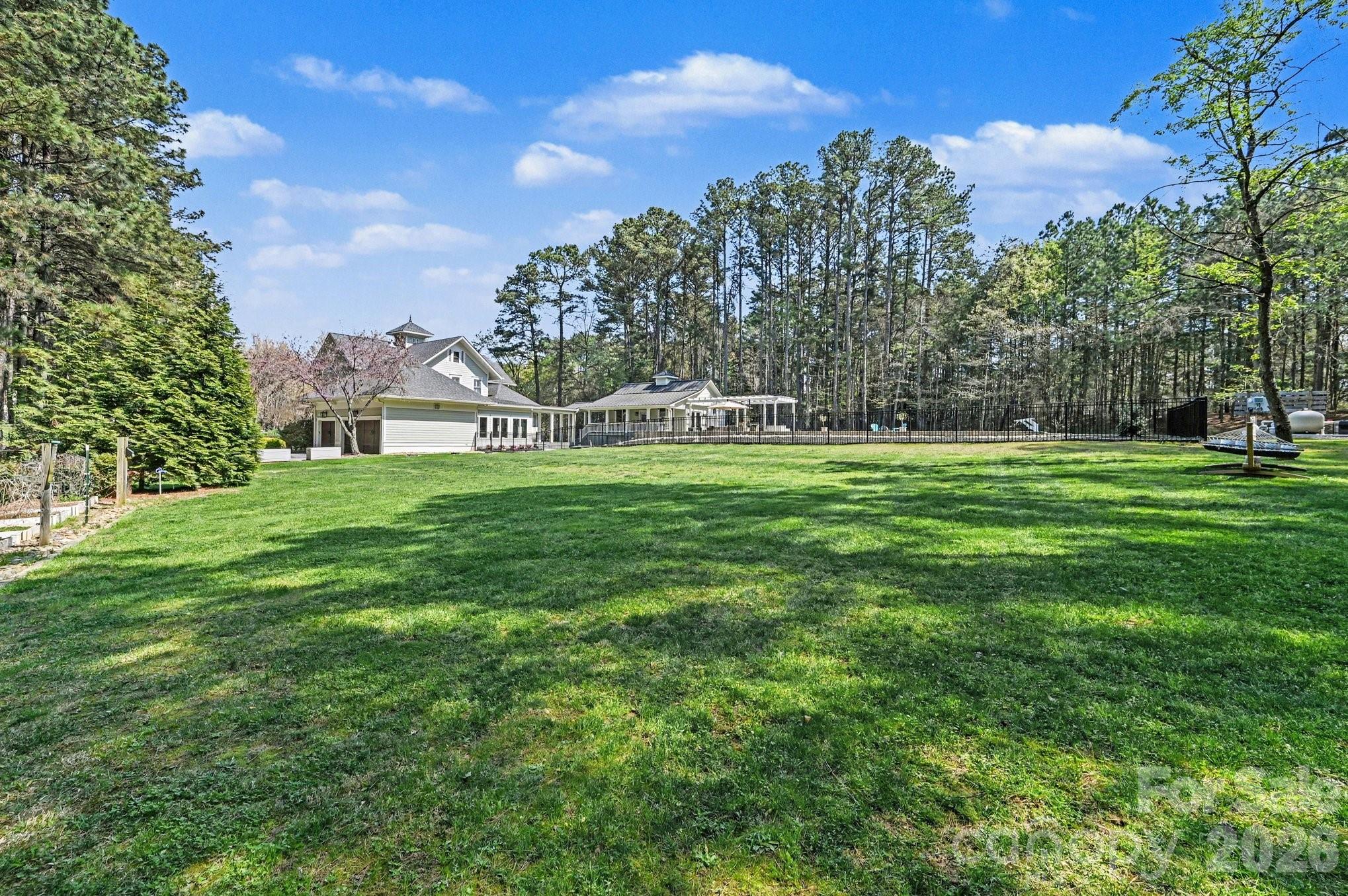 137 Brockton Lane — Mooresville