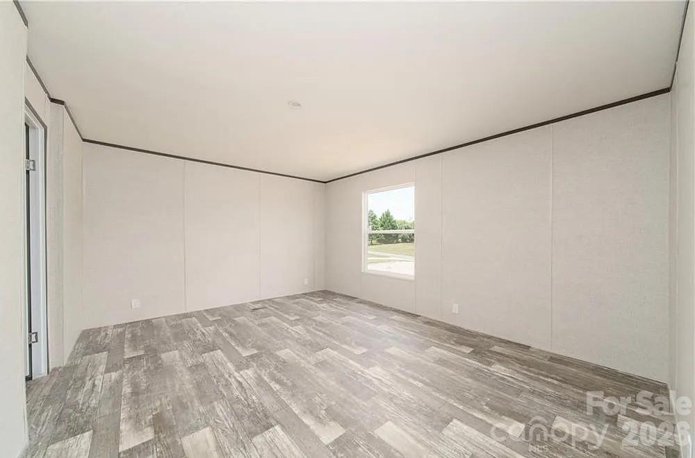 4277 Chinquapin Circle — Lenoir