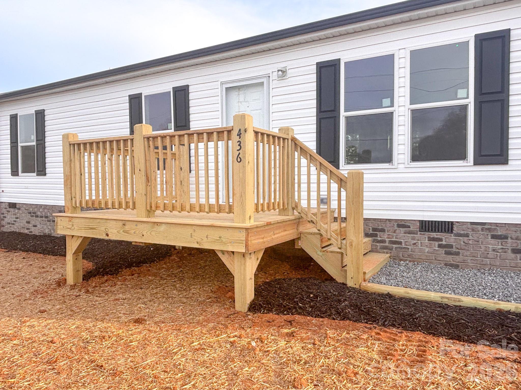 4277 Chinquapin Circle — Lenoir