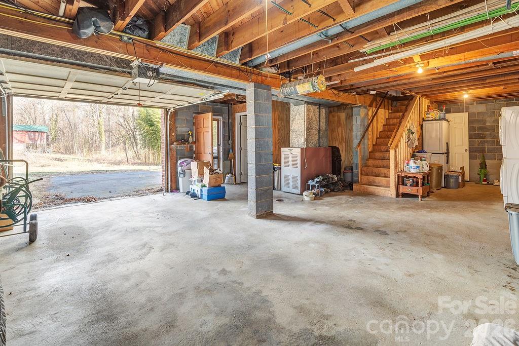 437 Onteora Boulevard — Asheville