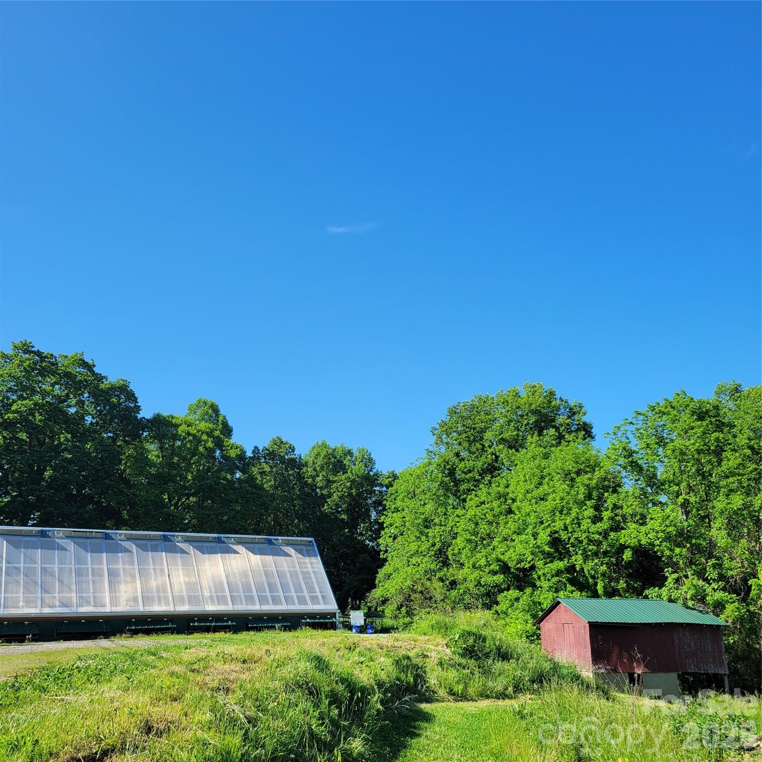 437 Onteora Boulevard — Asheville