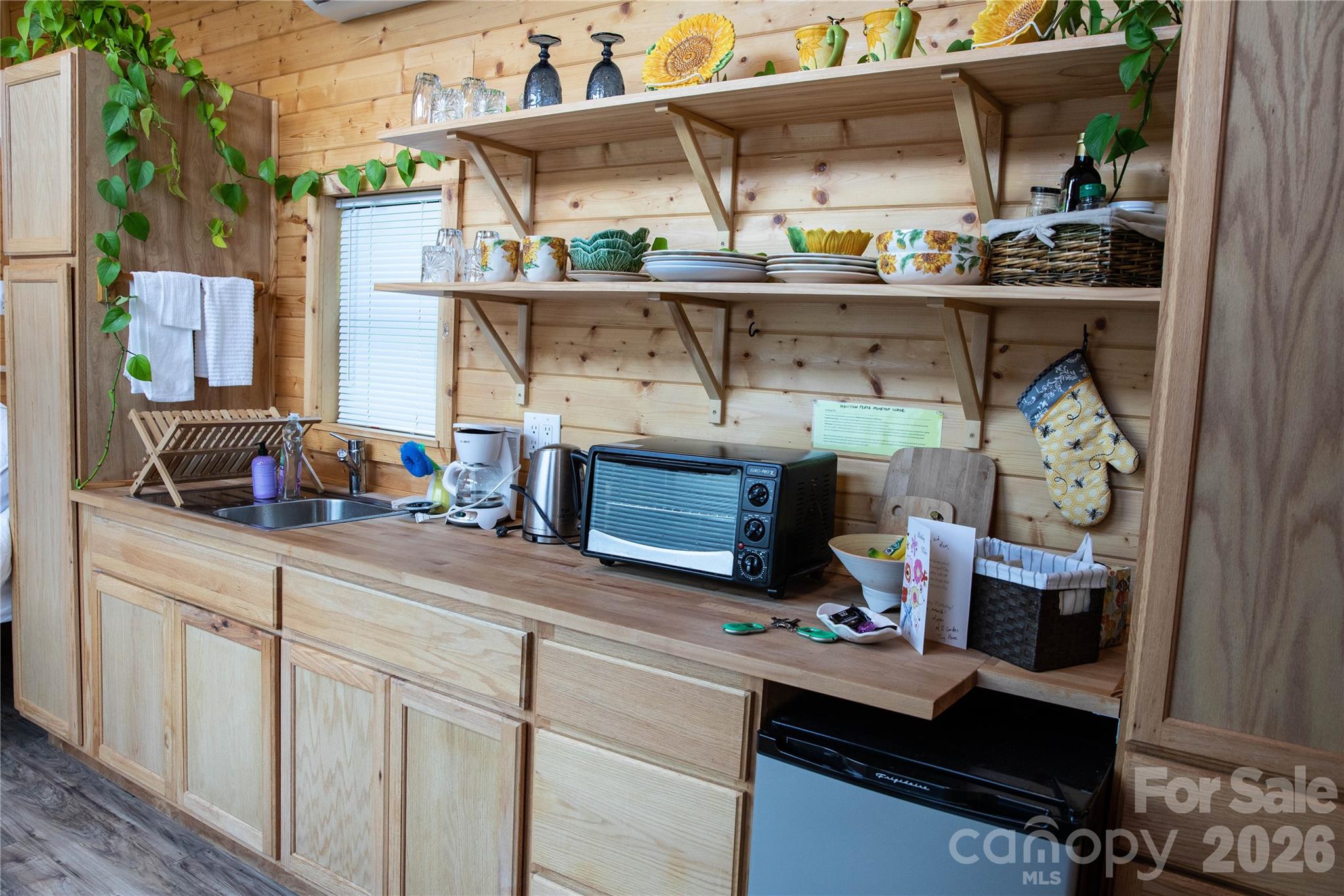 437 Onteora Boulevard — Asheville