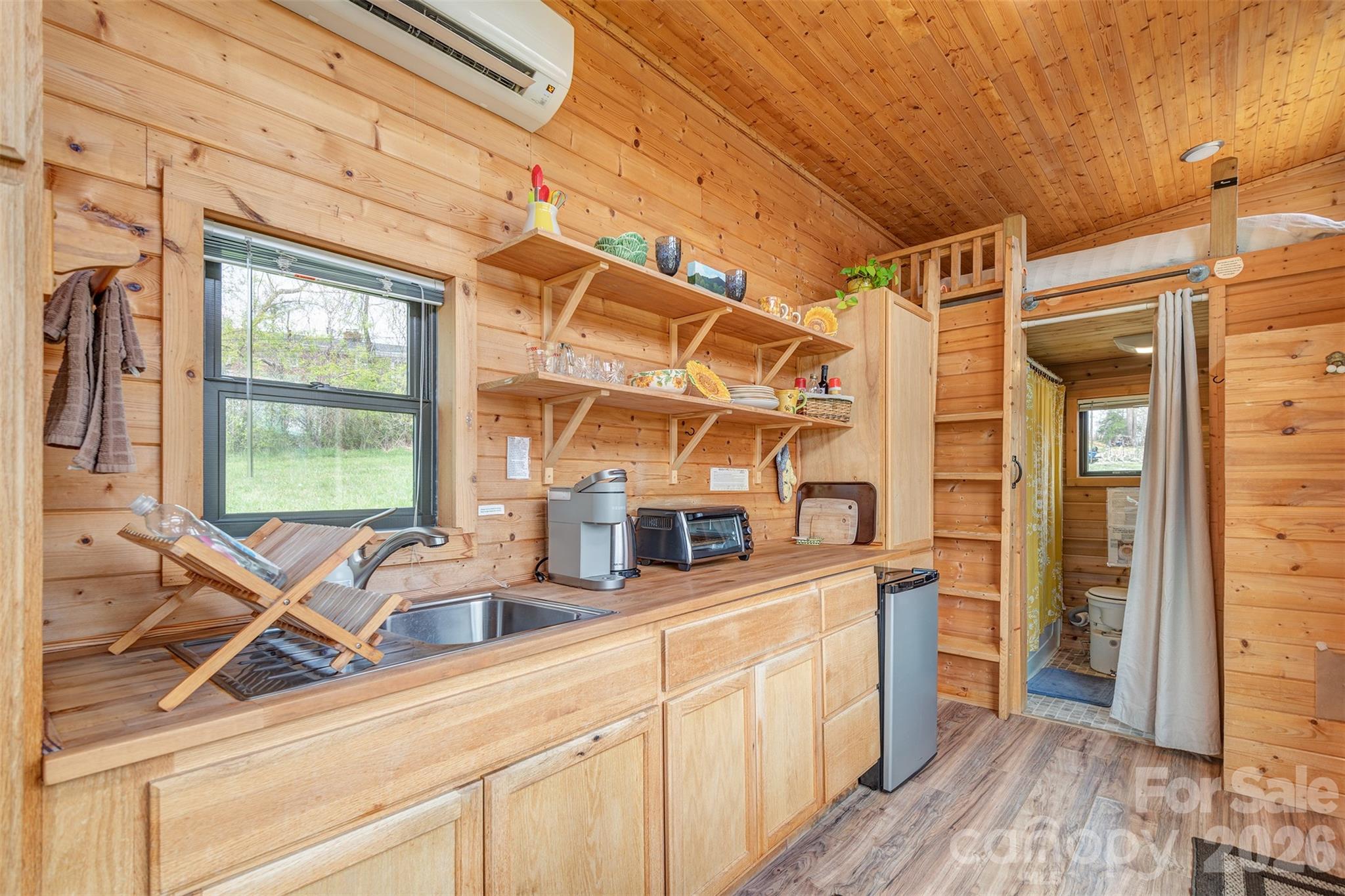 437 Onteora Boulevard — Asheville