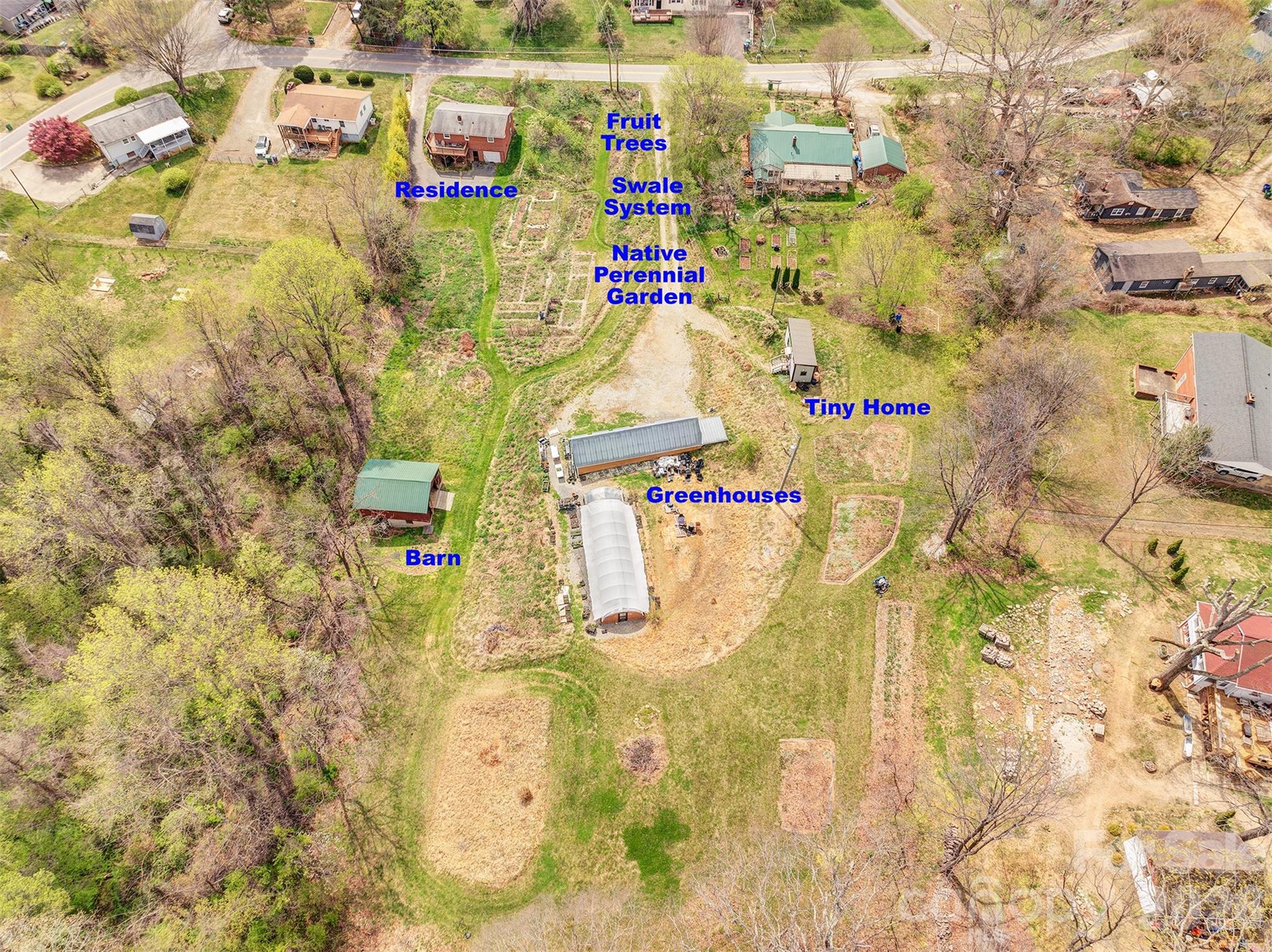 437 Onteora Boulevard — Asheville