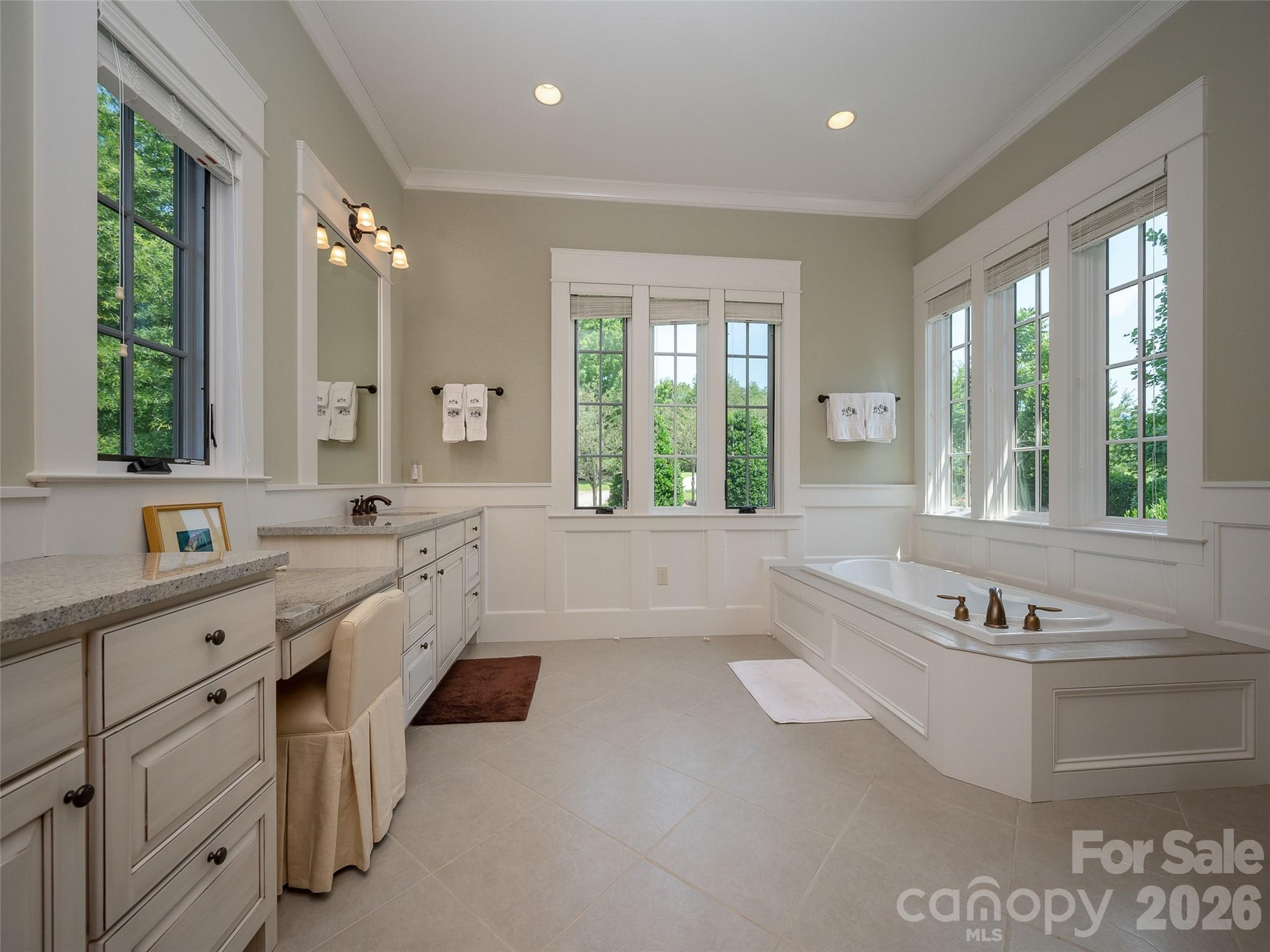 565 Chestertown Drive — Mill Spring