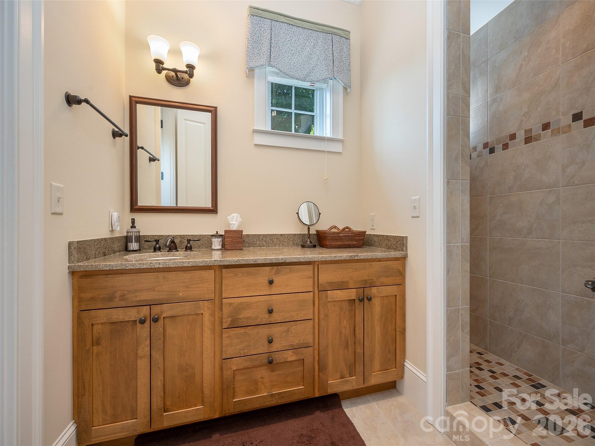 565 Chestertown Drive — Mill Spring