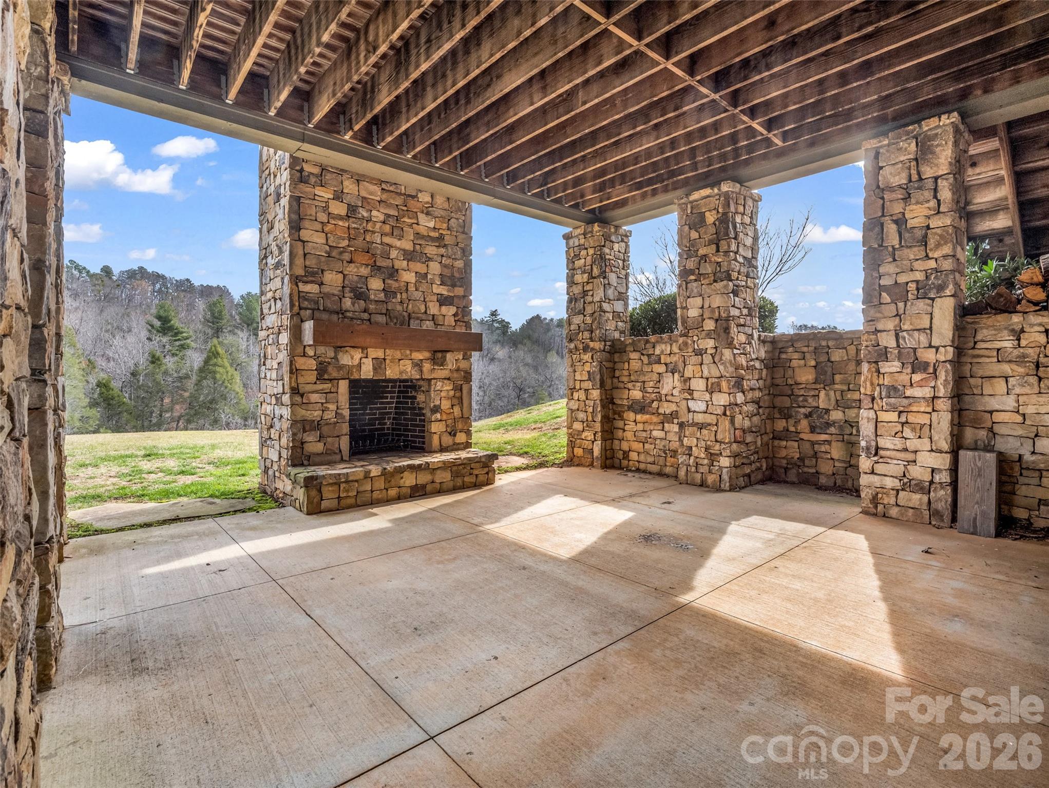 565 Chestertown Drive — Mill Spring
