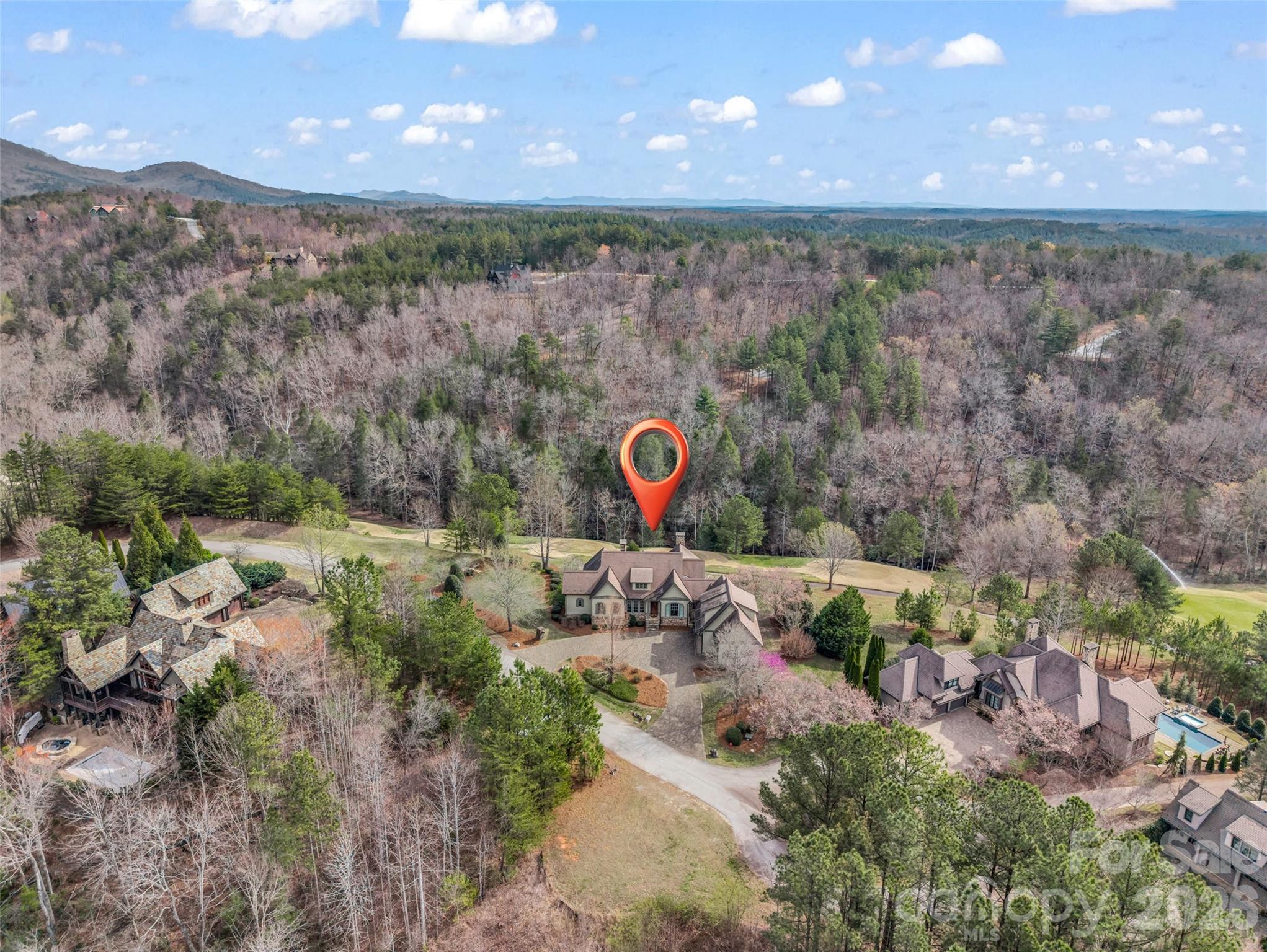 565 Chestertown Drive — Mill Spring
