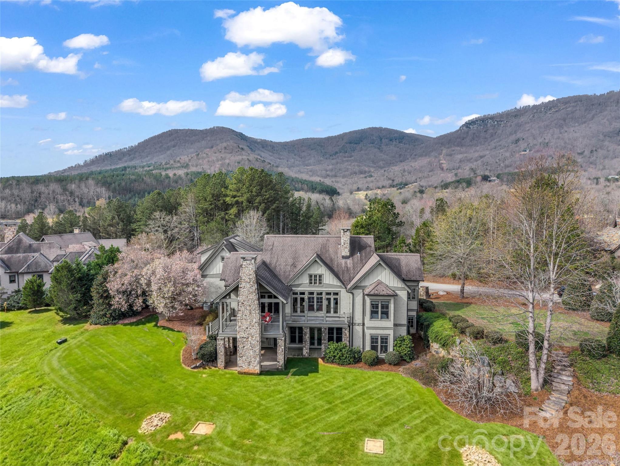 565 Chestertown Drive — Mill Spring