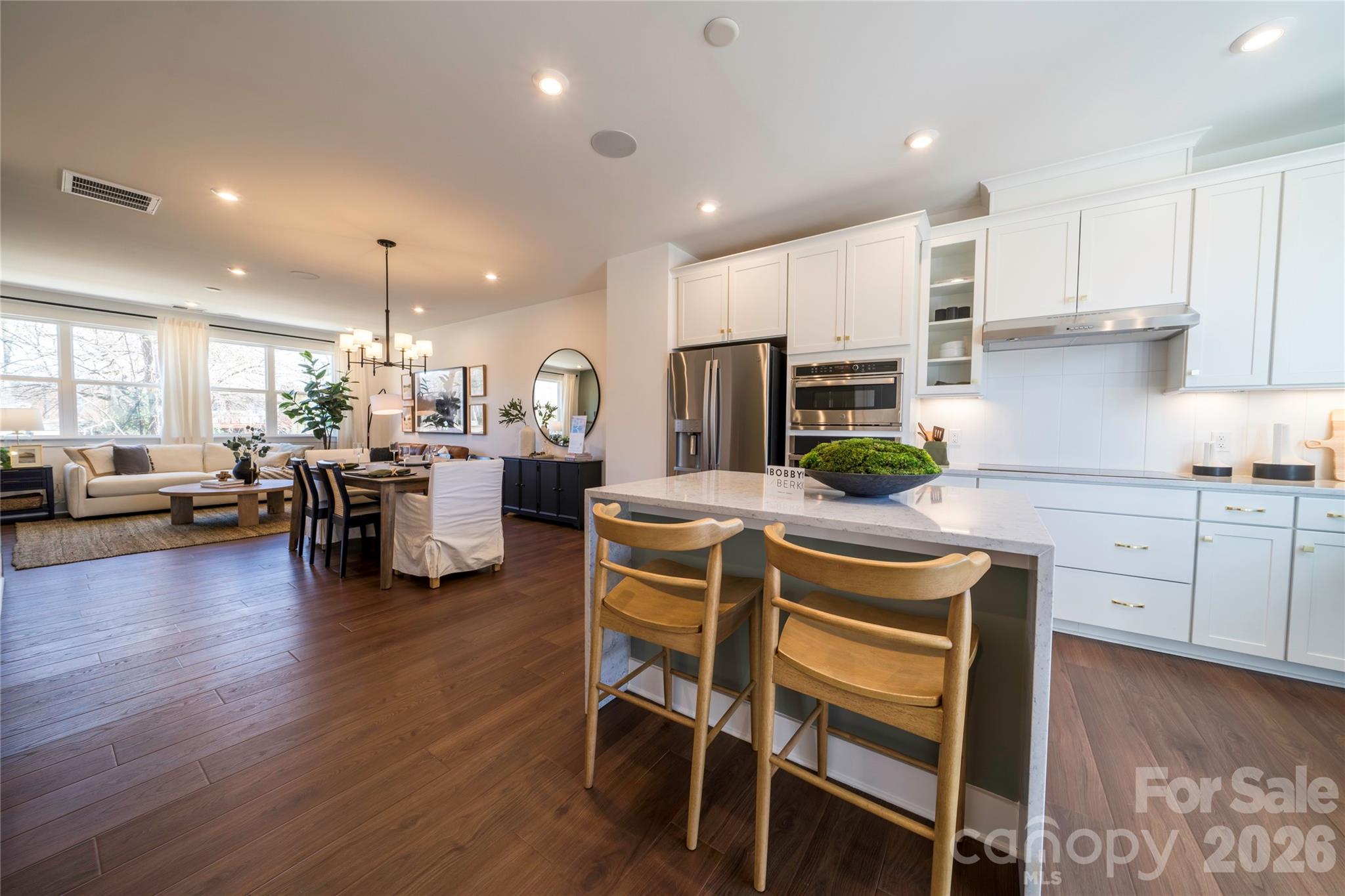 4016 Cue Court — Charlotte