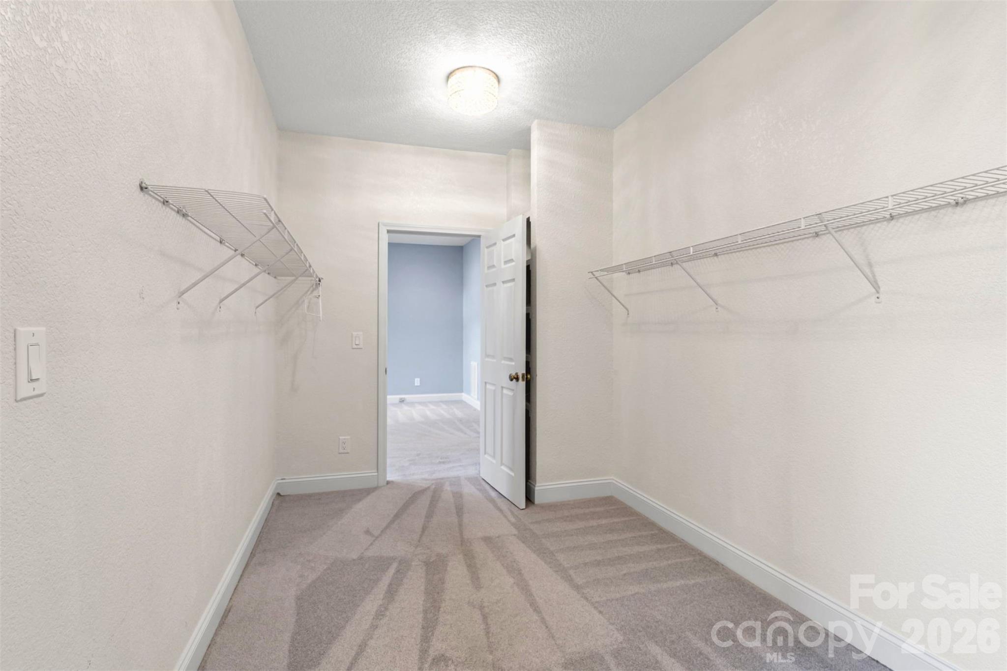 291 N Crab Meadow Drive — Hendersonville