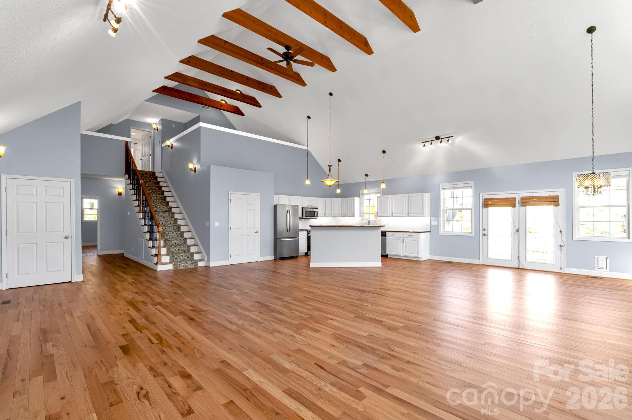 291 N Crab Meadow Drive — Hendersonville