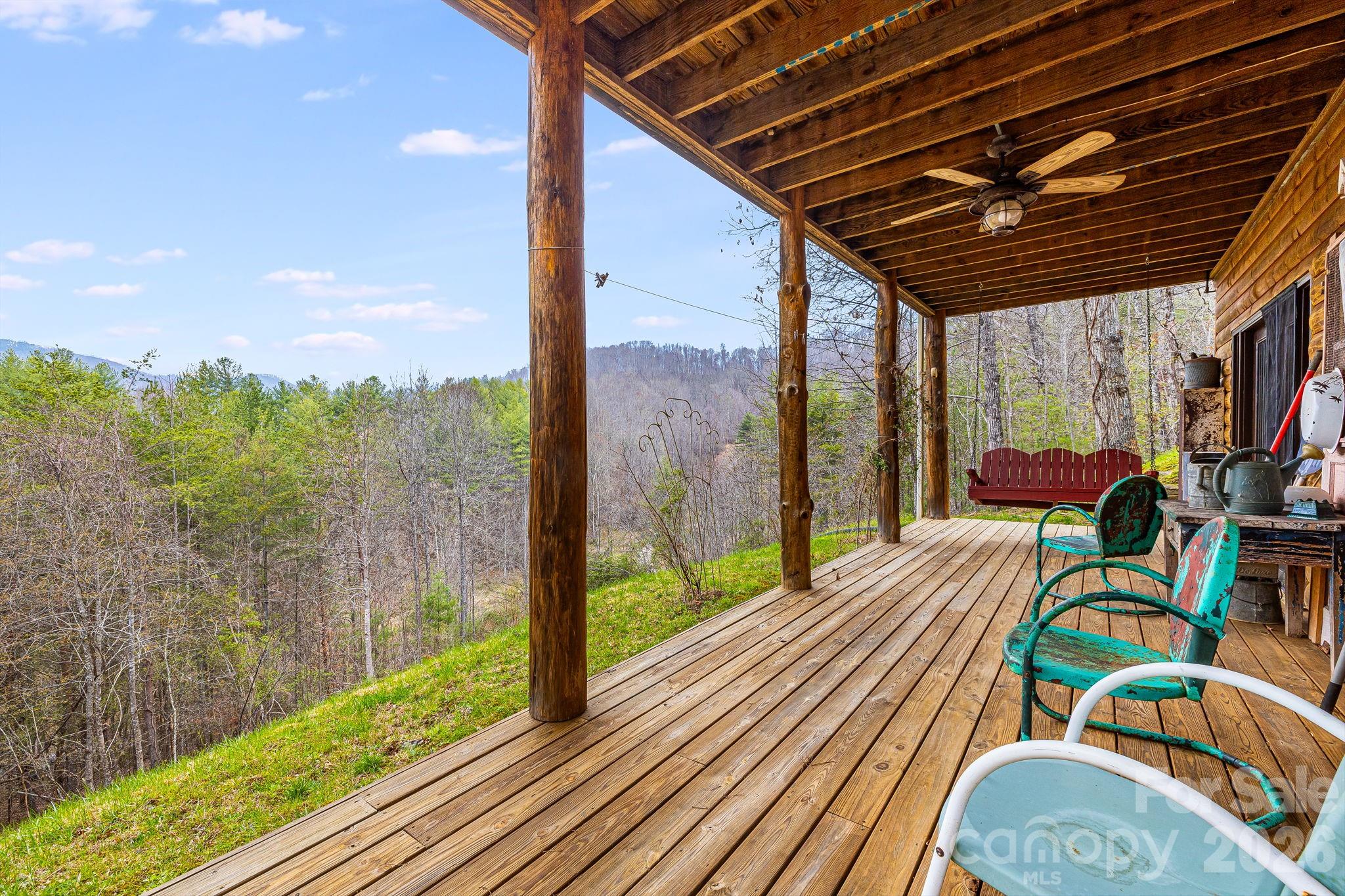 409 Hamlet Drive — Burnsville