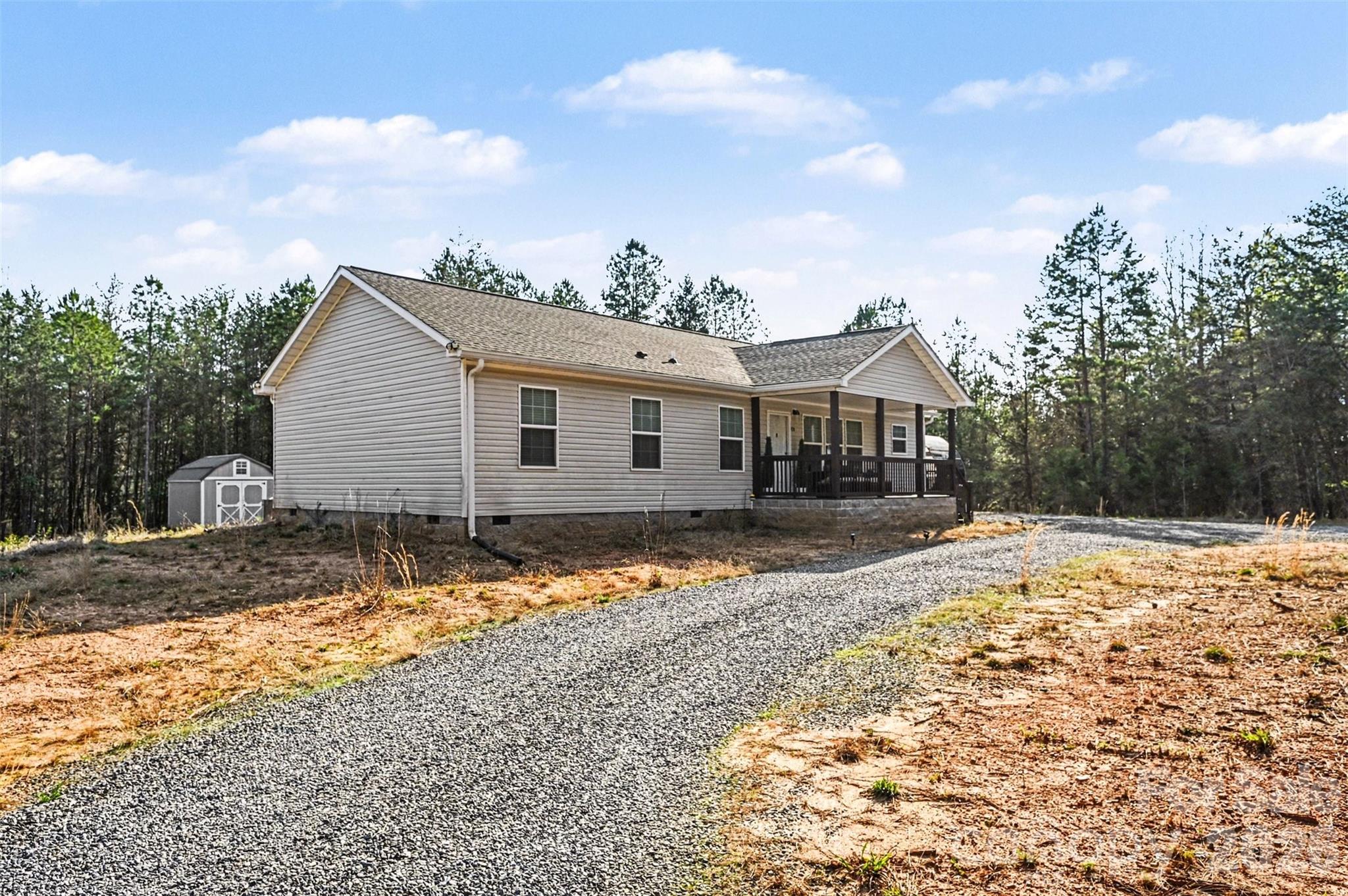 420 Hoffman Road — Lincolnton