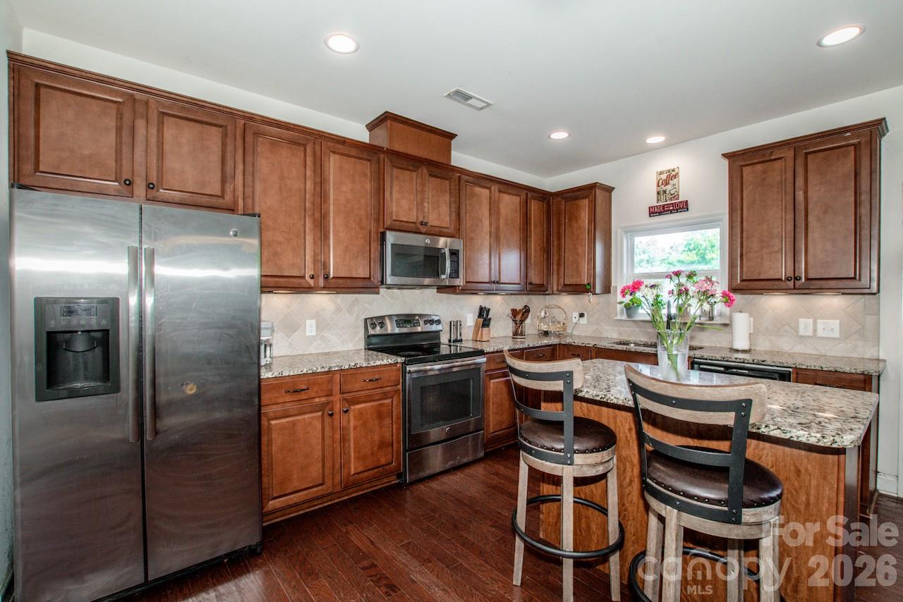 4160 SW Waterstone Place SW — Concord