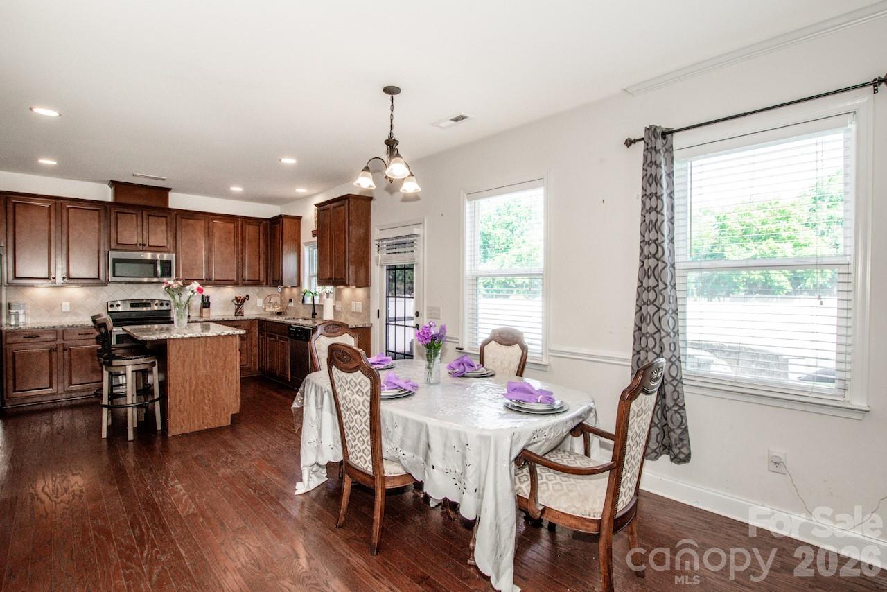 4160 SW Waterstone Place SW — Concord